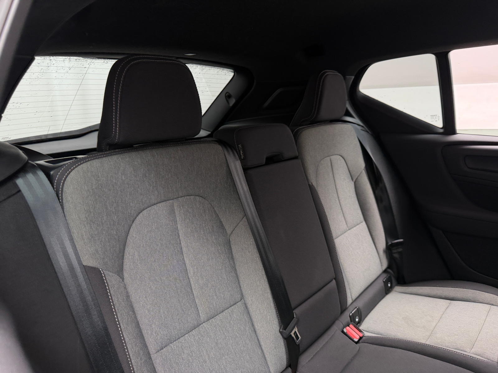 Thumbnail: 2024 Volvo XC40 - 6
