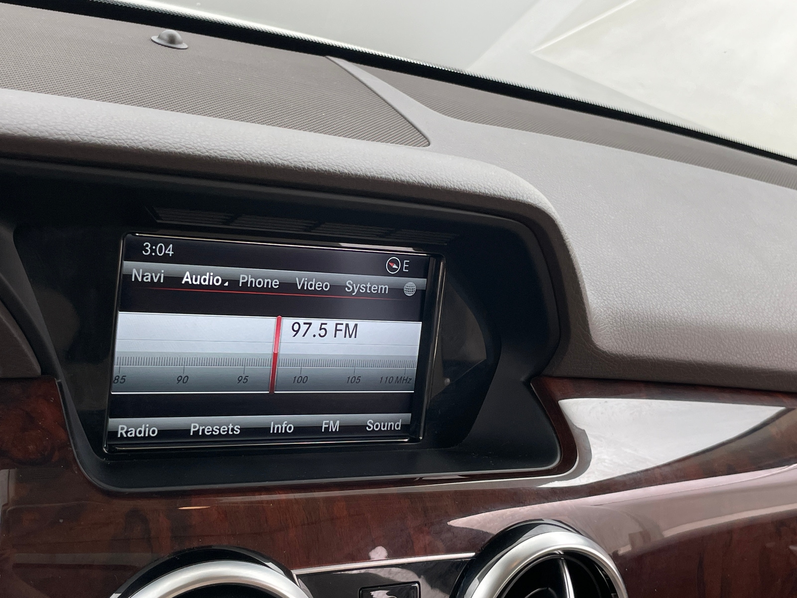 Thumbnail: 2013 Mercedes-Benz GLK - 3