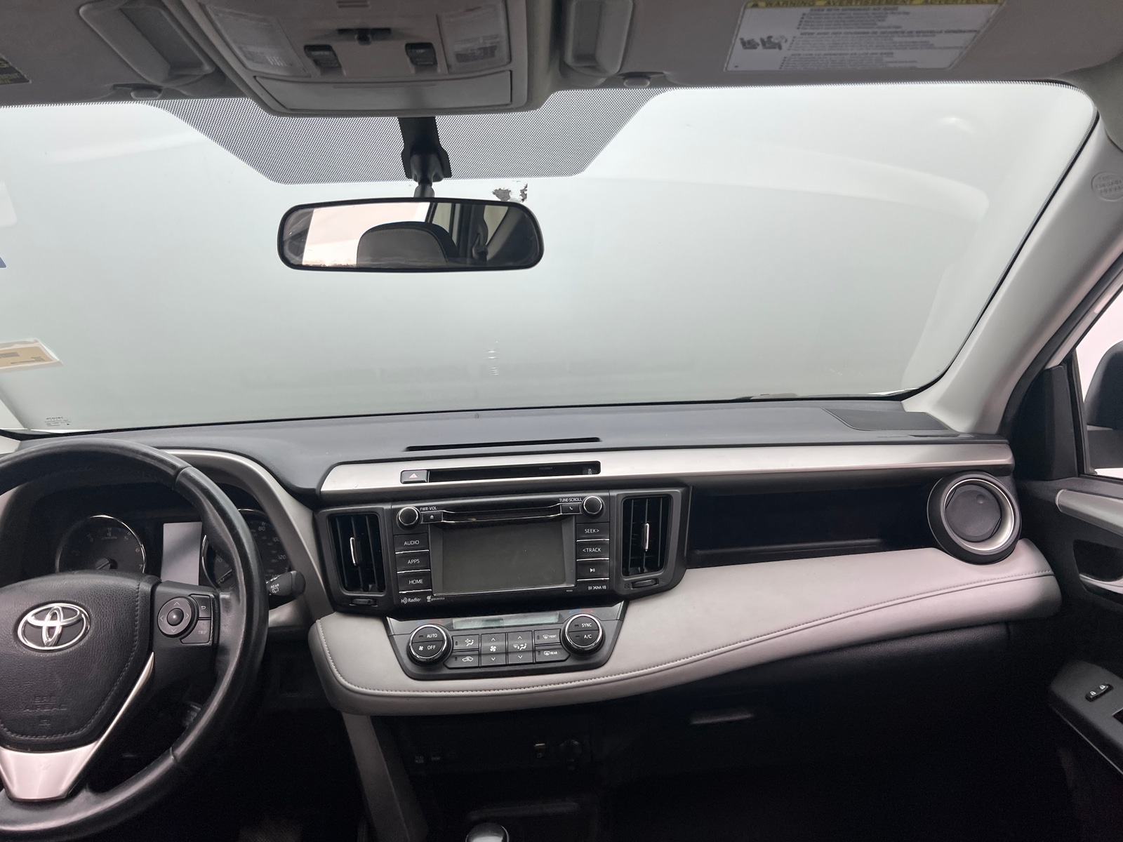 Thumbnail: 2016 Toyota RAV4 - 3