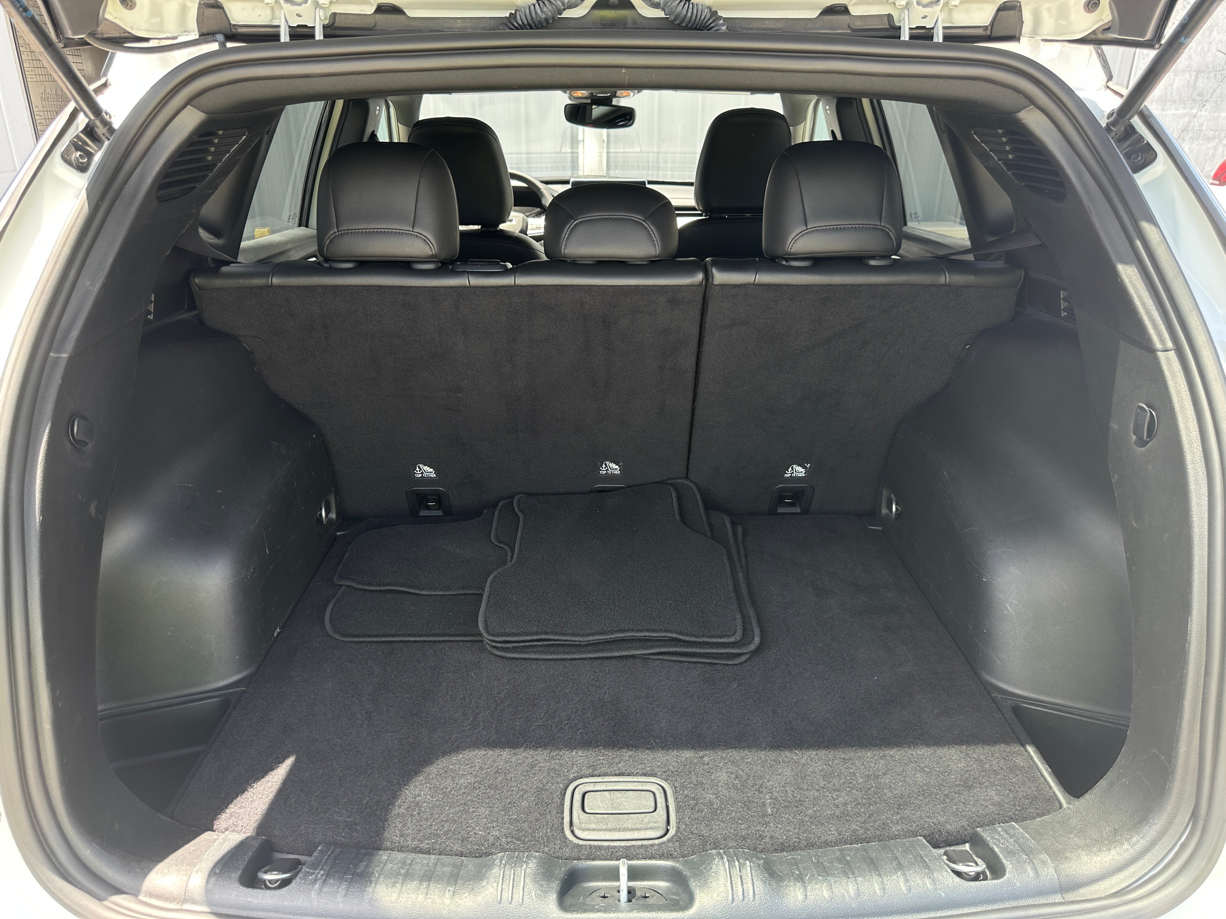 2025 Jeep Compass Limited - Photo 2