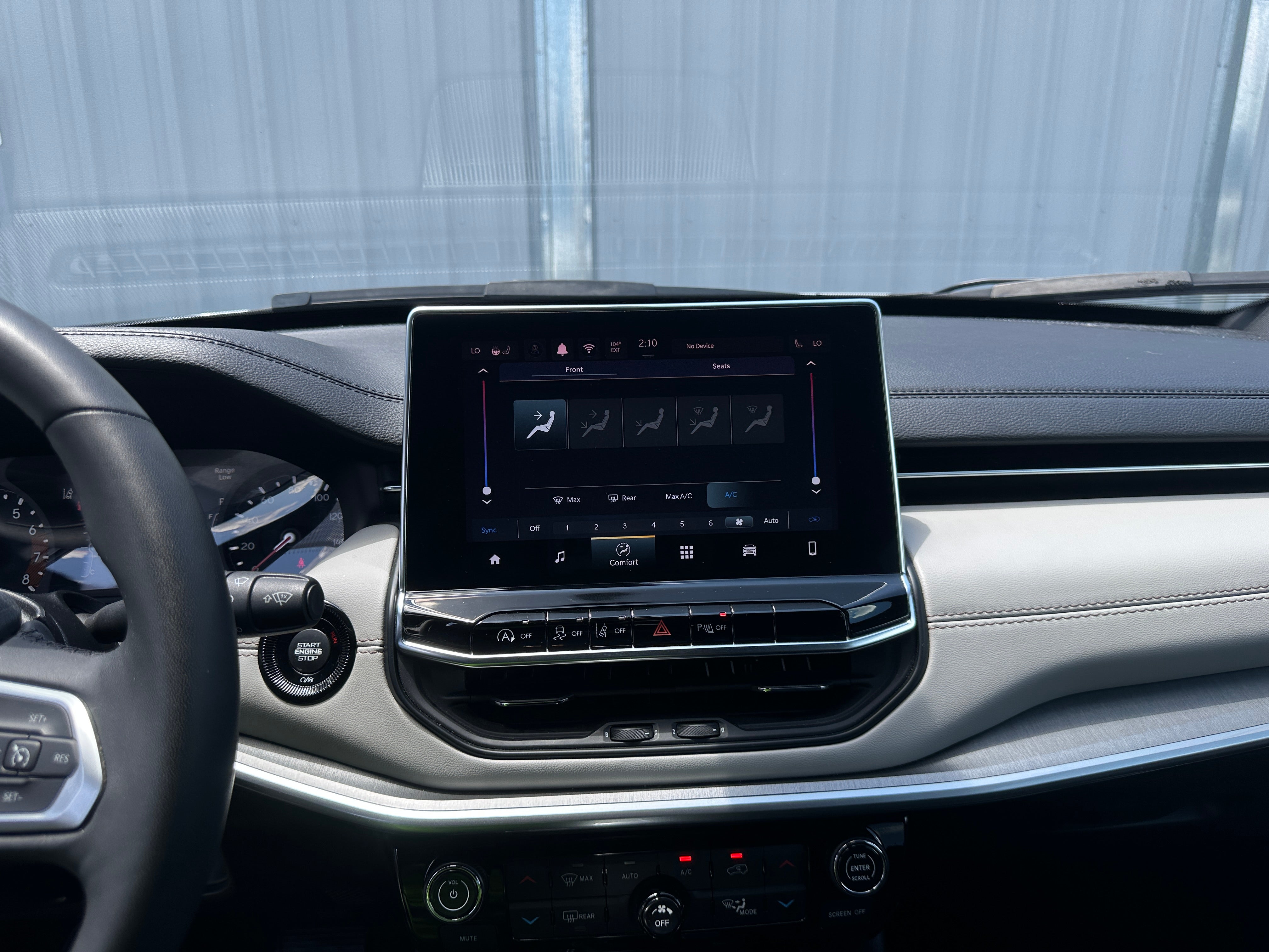 2025 Jeep Compass Limited - Photo 17