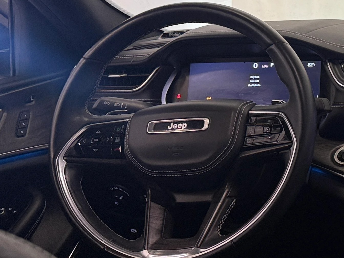 Thumbnail: 2021 Jeep Grand Cherokee L - 4