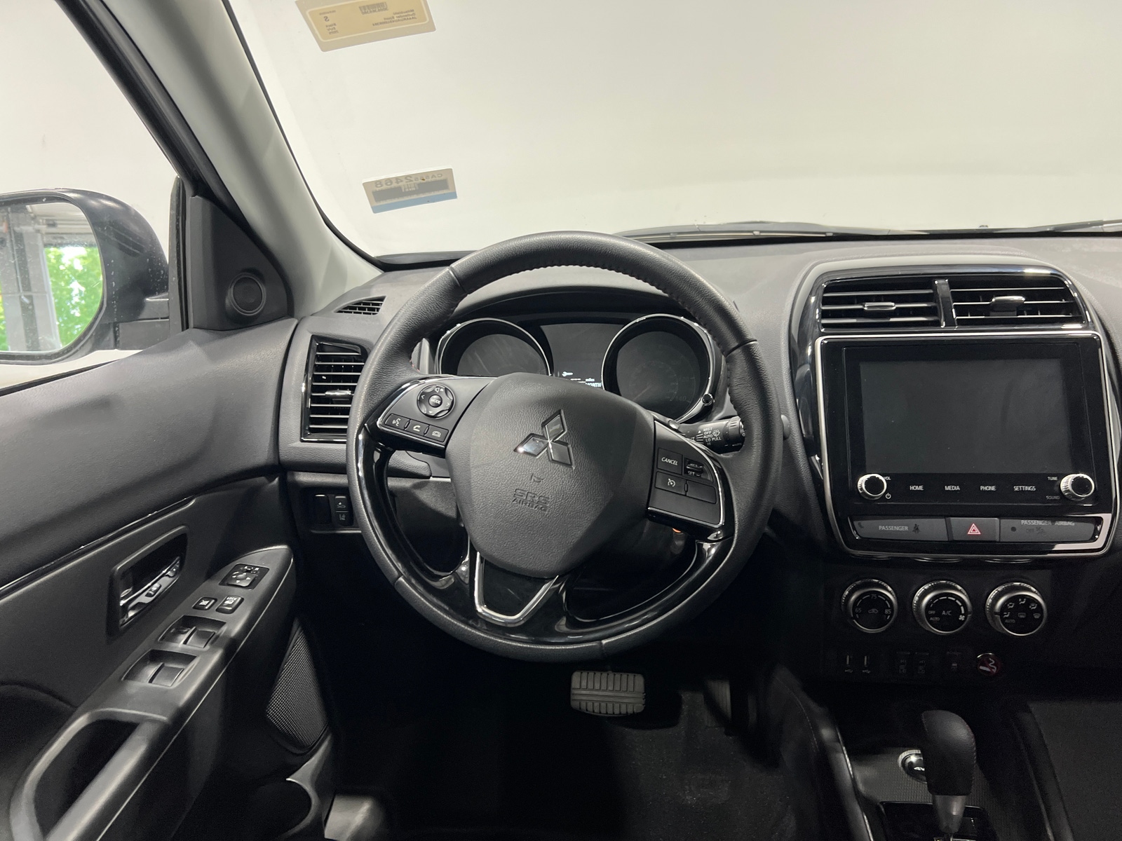 Thumbnail: 2025 Mitsubishi Outlander Sport - 5