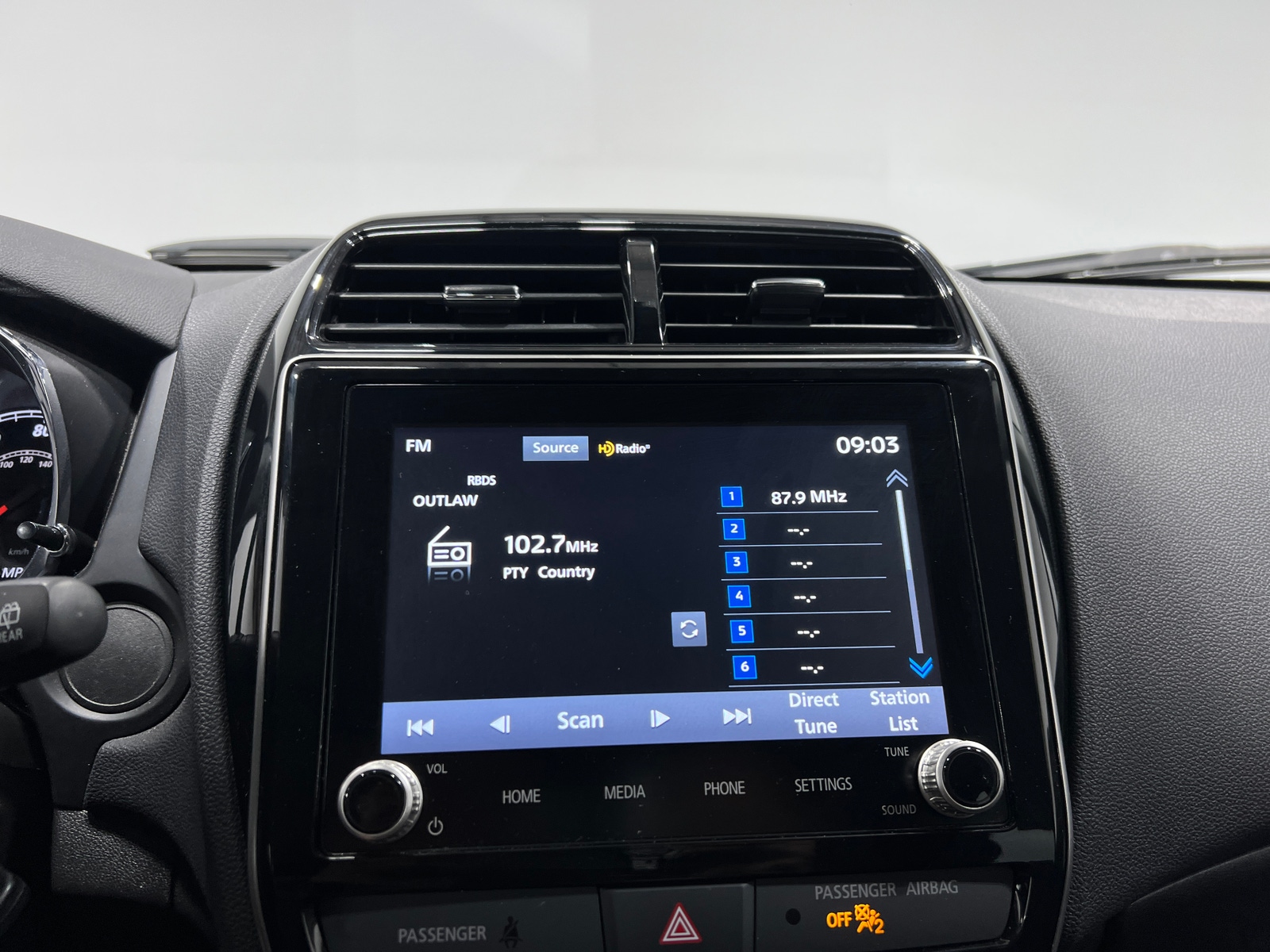 Thumbnail: 2025 Mitsubishi Outlander Sport - 4