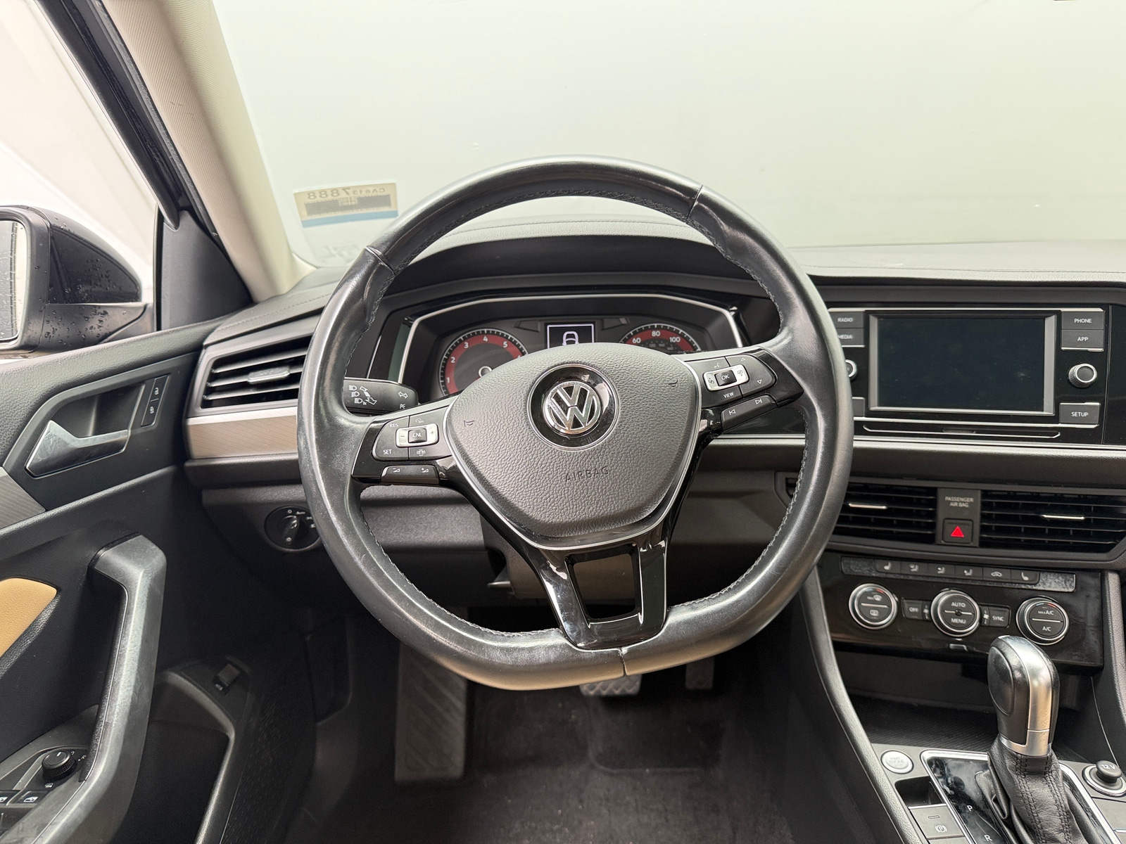 Thumbnail: 2019 Volkswagen Jetta - 5