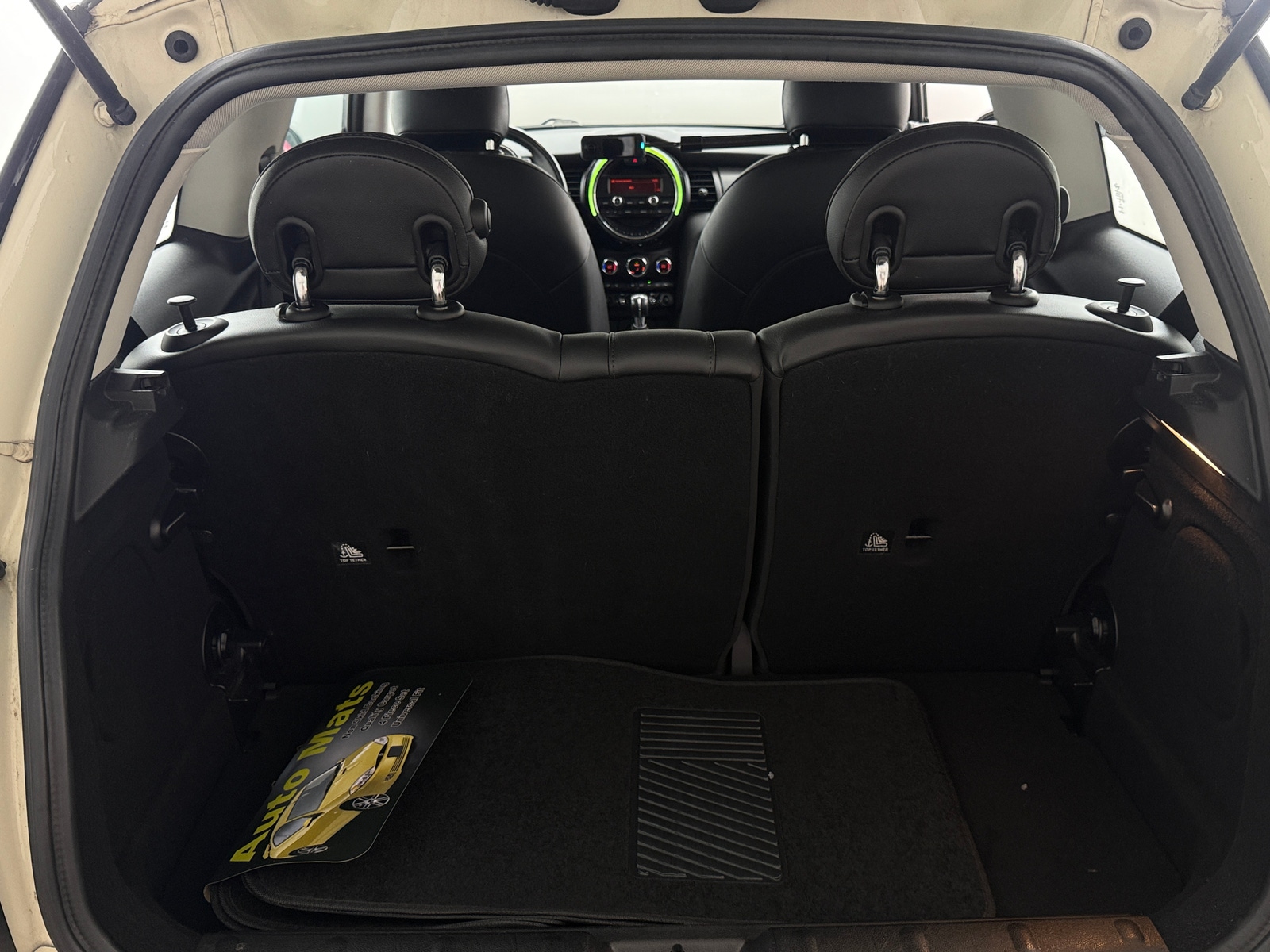 Thumbnail: 2016 MINI Cooper Hardtop - 6