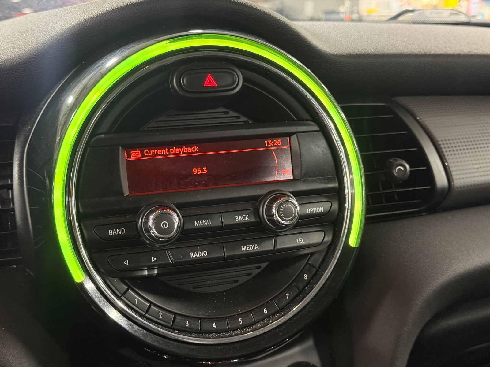 Thumbnail: 2016 MINI Cooper Hardtop - 3
