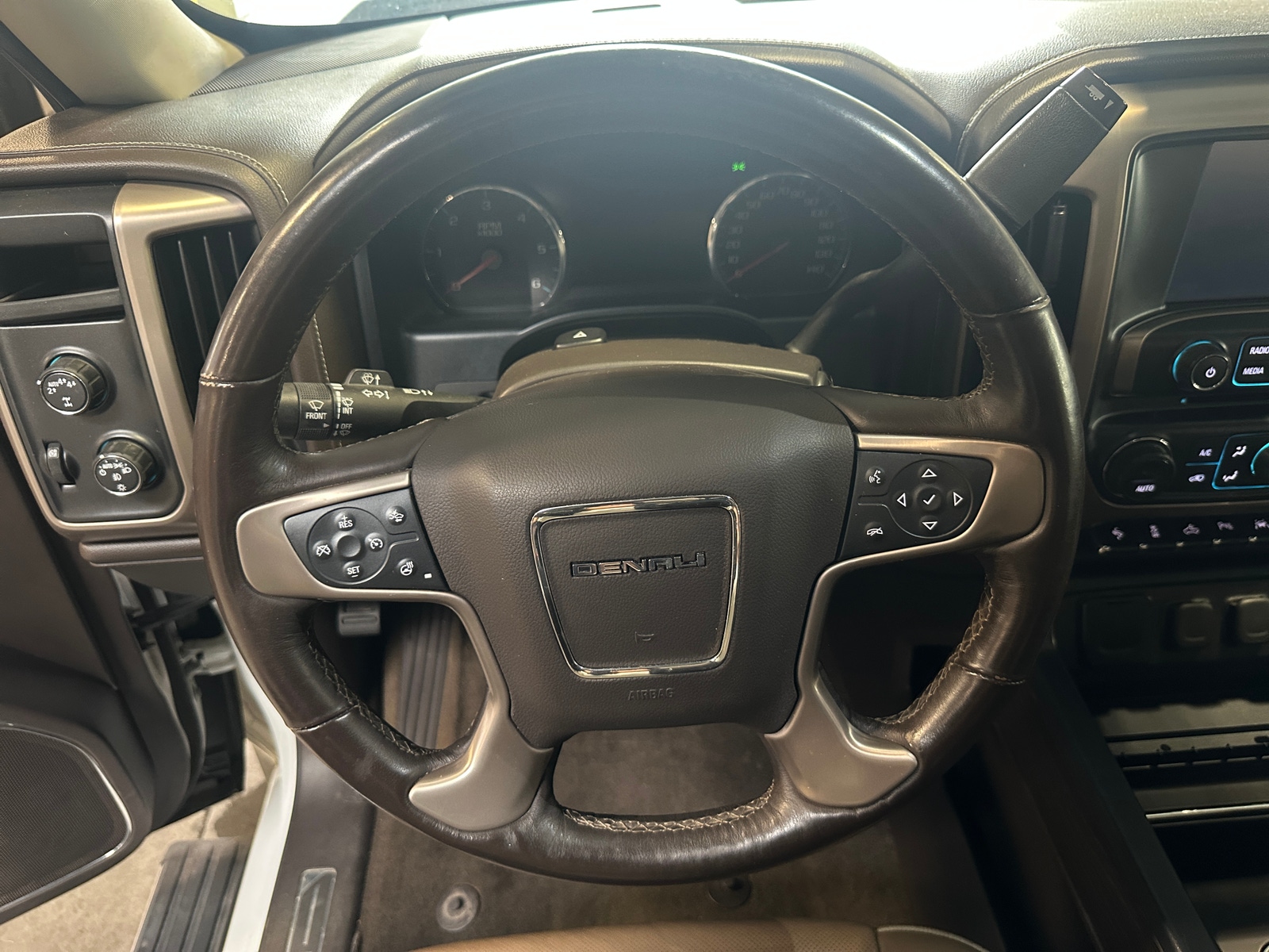 Thumbnail: 2017 GMC Sierra 1500 - 4