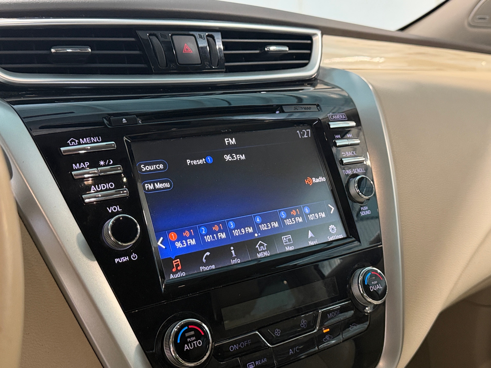 Thumbnail: 2015 Nissan Murano - 3