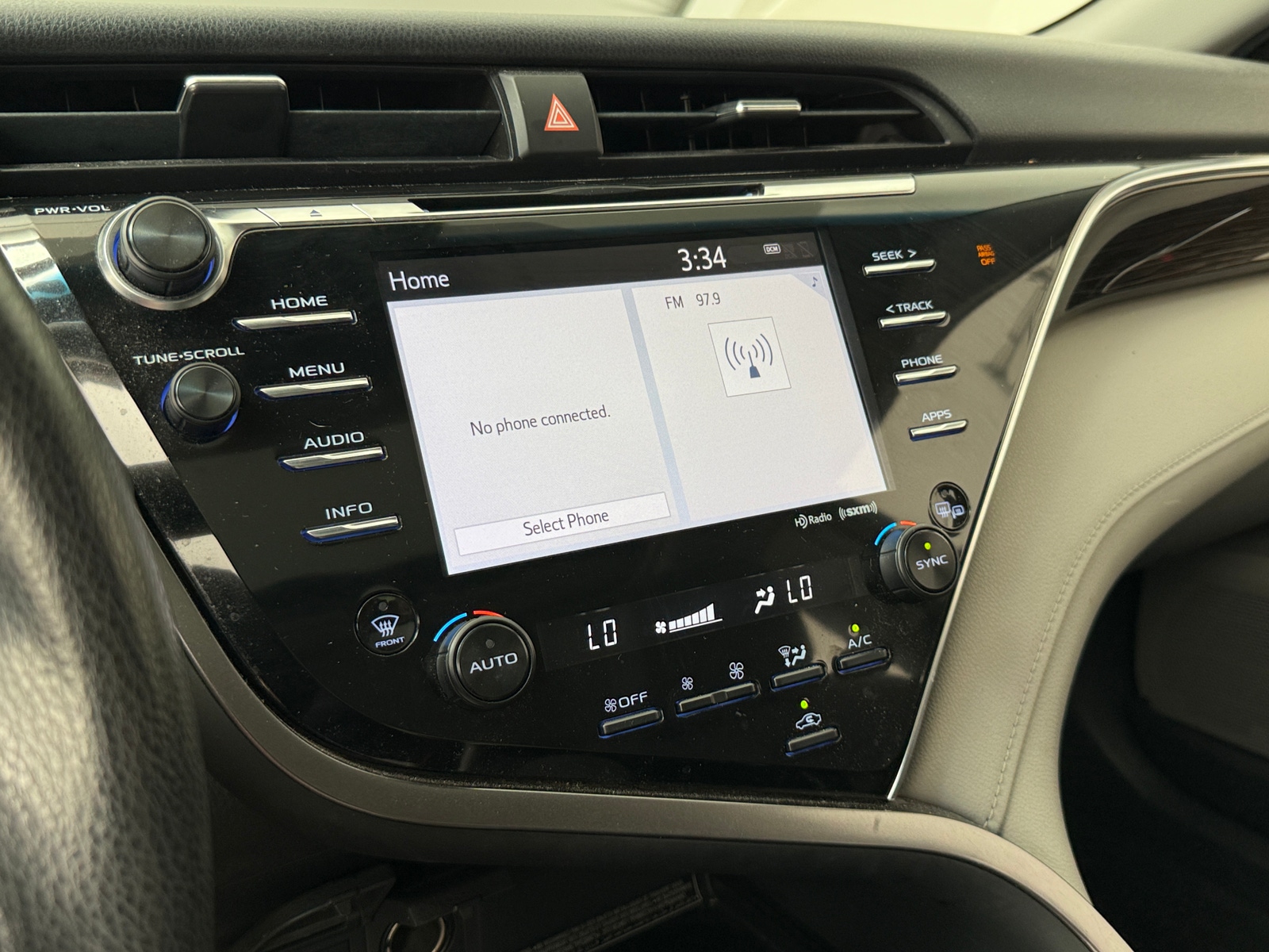 Thumbnail: 2018 Toyota Camry - 4