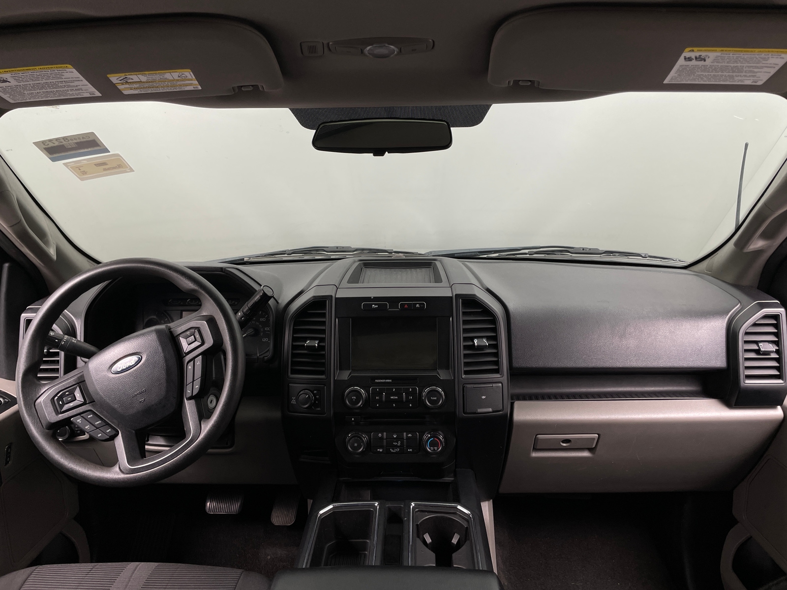 Thumbnail: 2018 Ford Econoline - 3