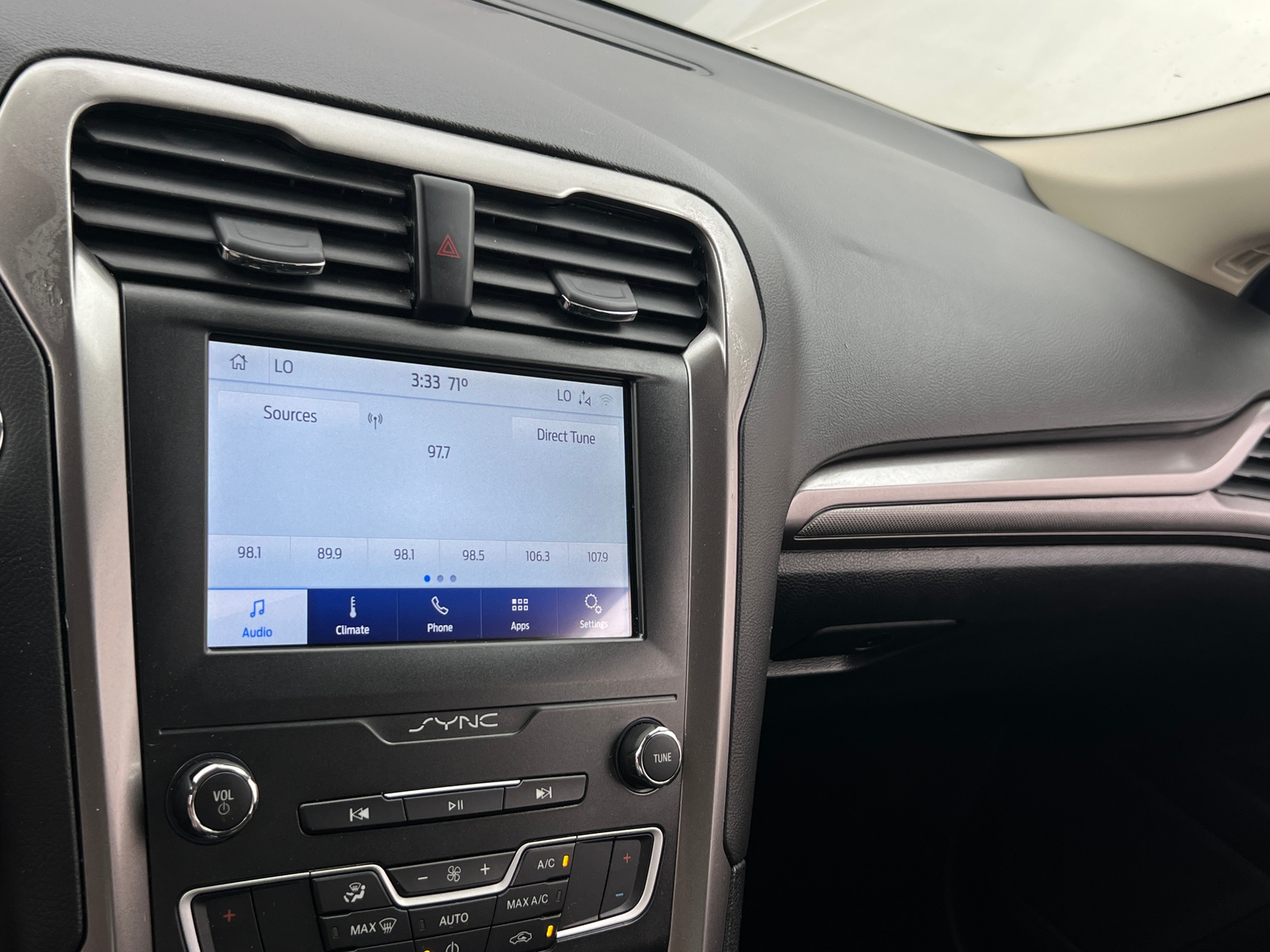Thumbnail: 2020 Ford Fusion - 4