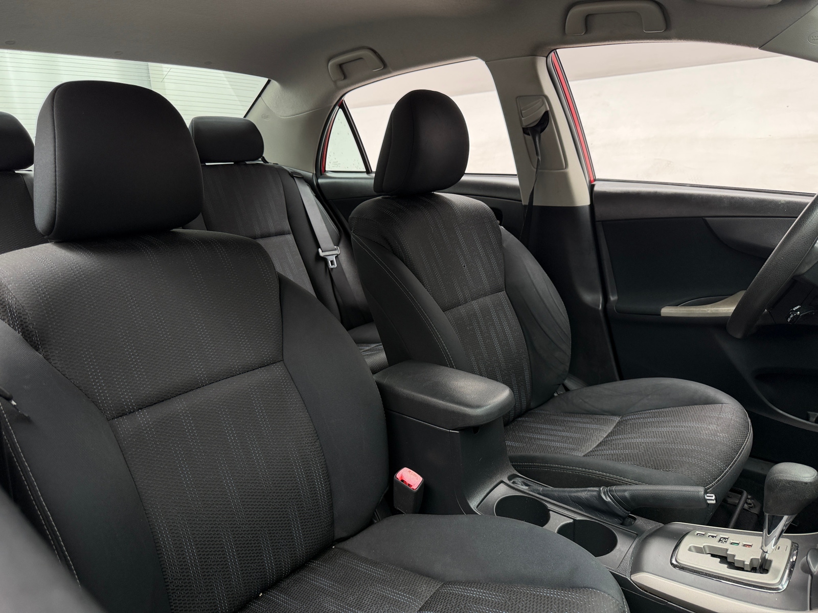 Thumbnail: 2013 Toyota Corolla - 2