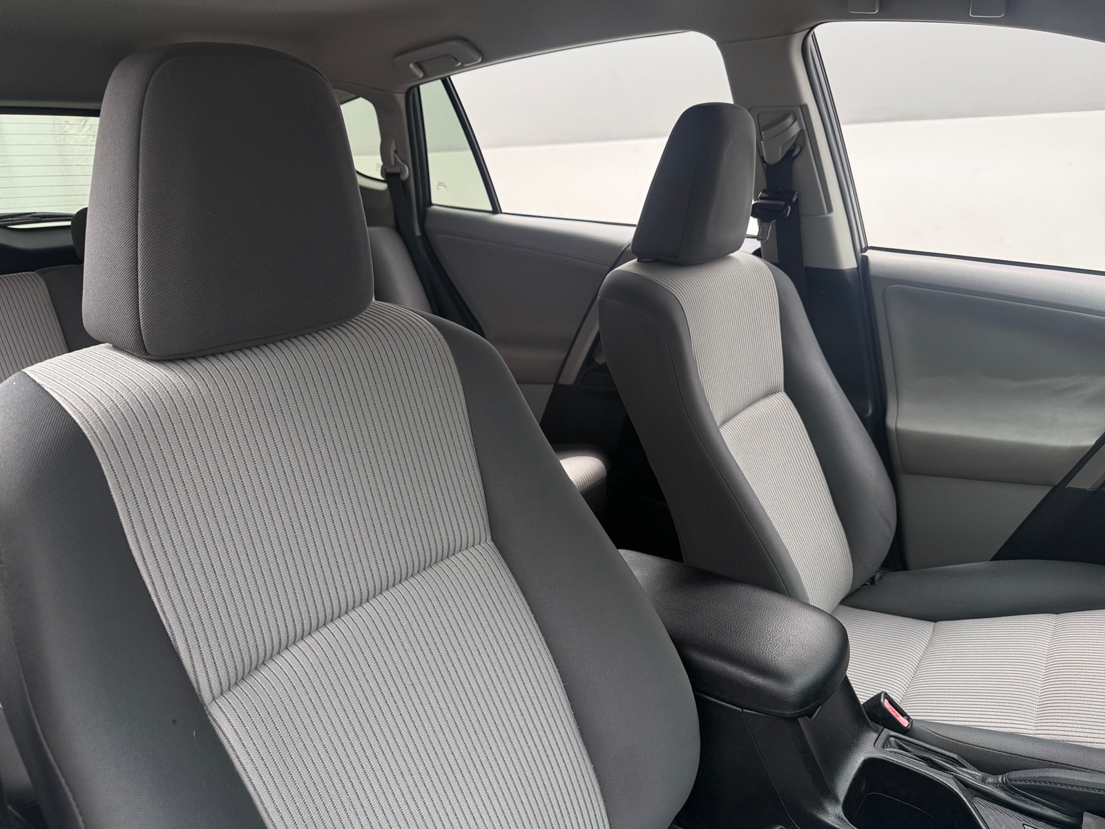 Thumbnail: 2013 Toyota RAV4 - 2