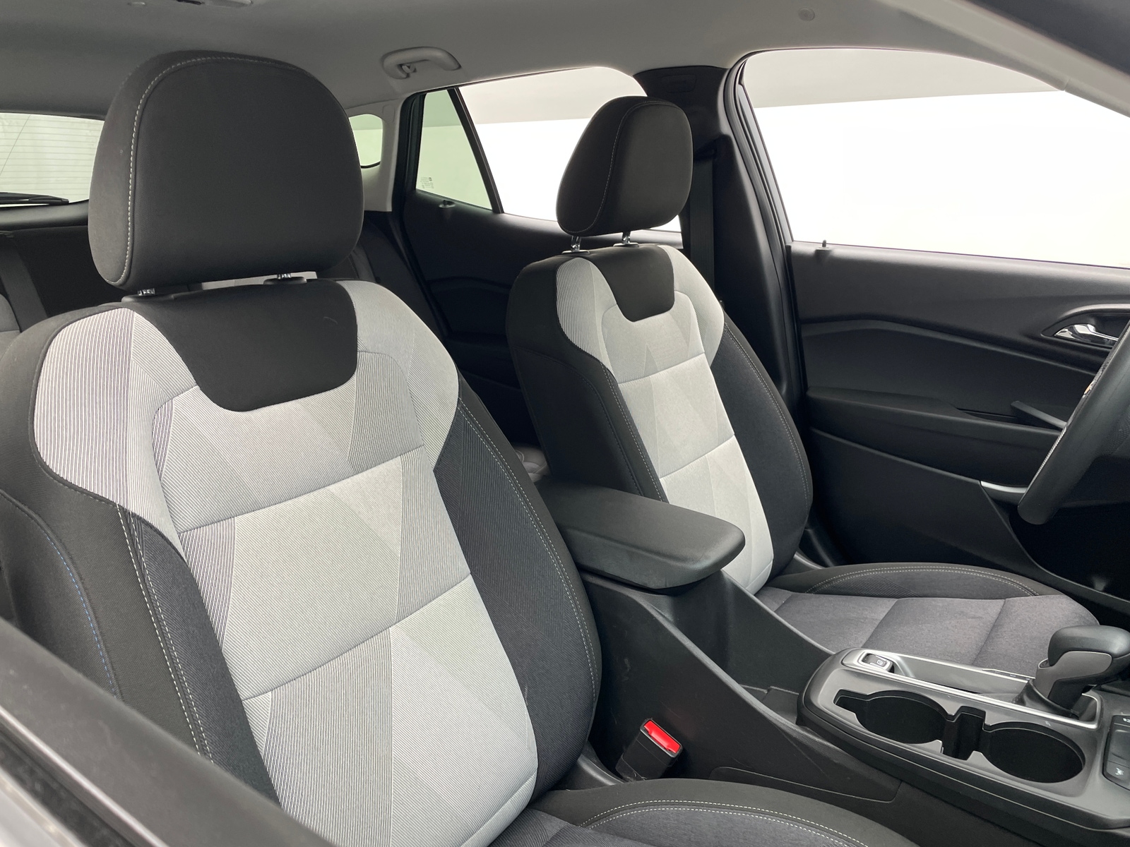 Thumbnail: 2025 Chevrolet Trax - 2