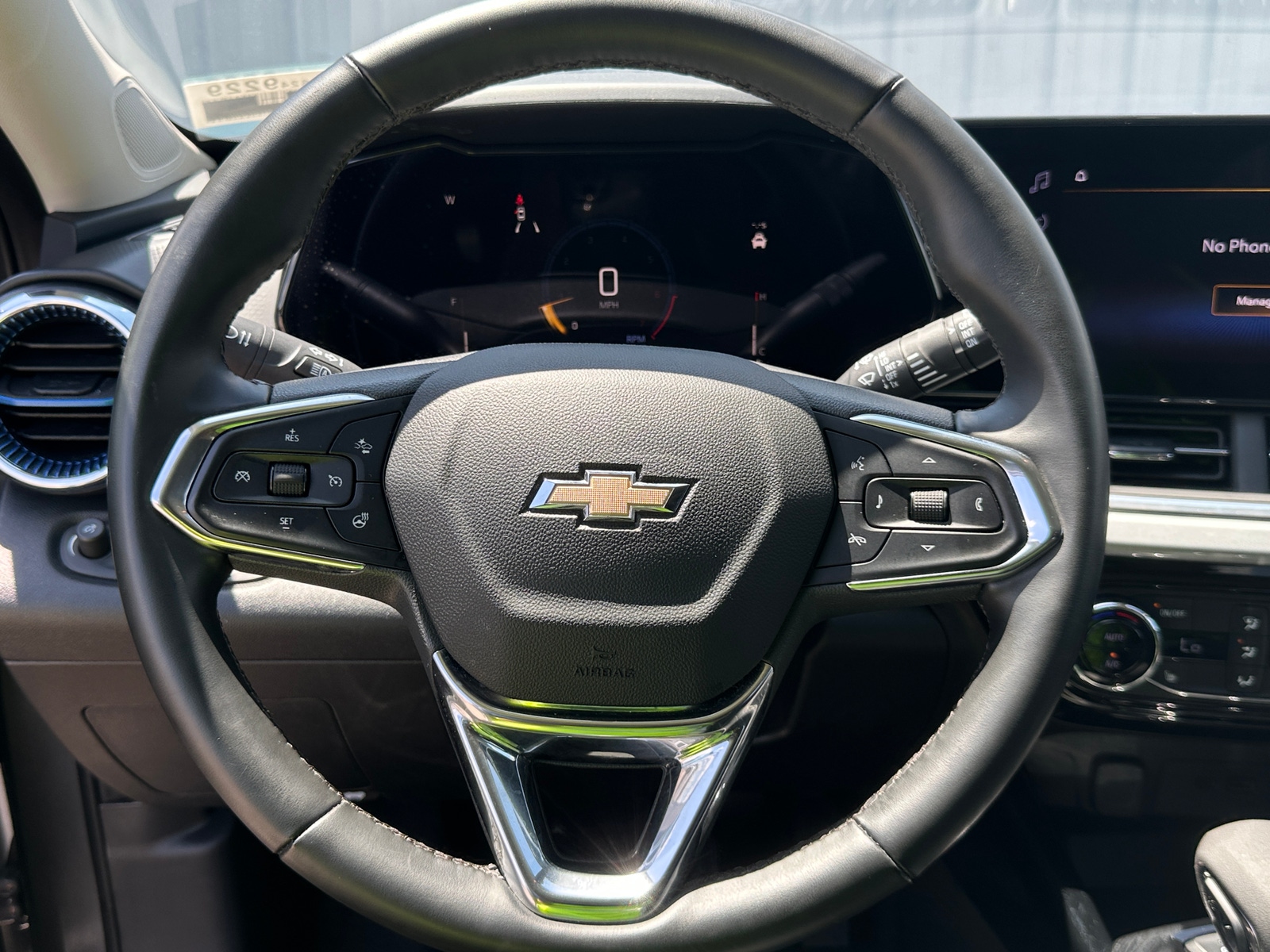 Thumbnail: 2025 Chevrolet Trax - 4