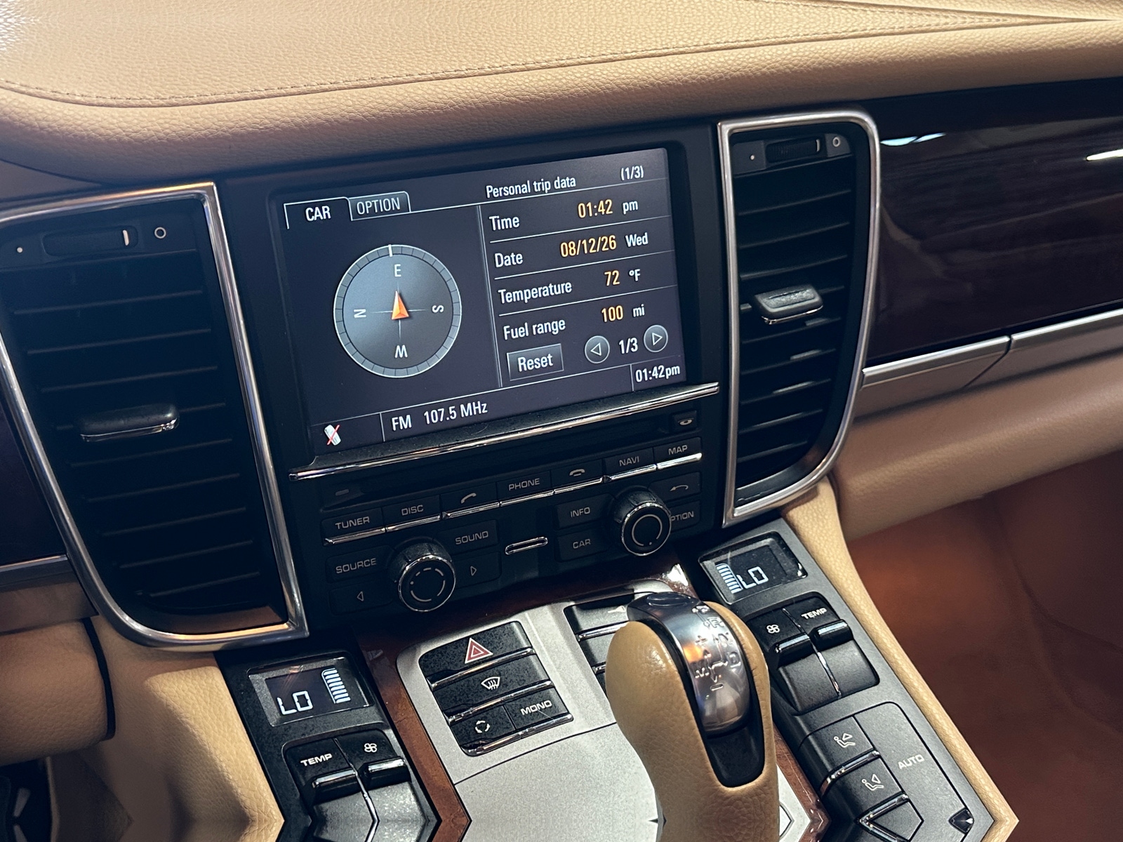 Thumbnail: 2012 Porsche Panamera - 3