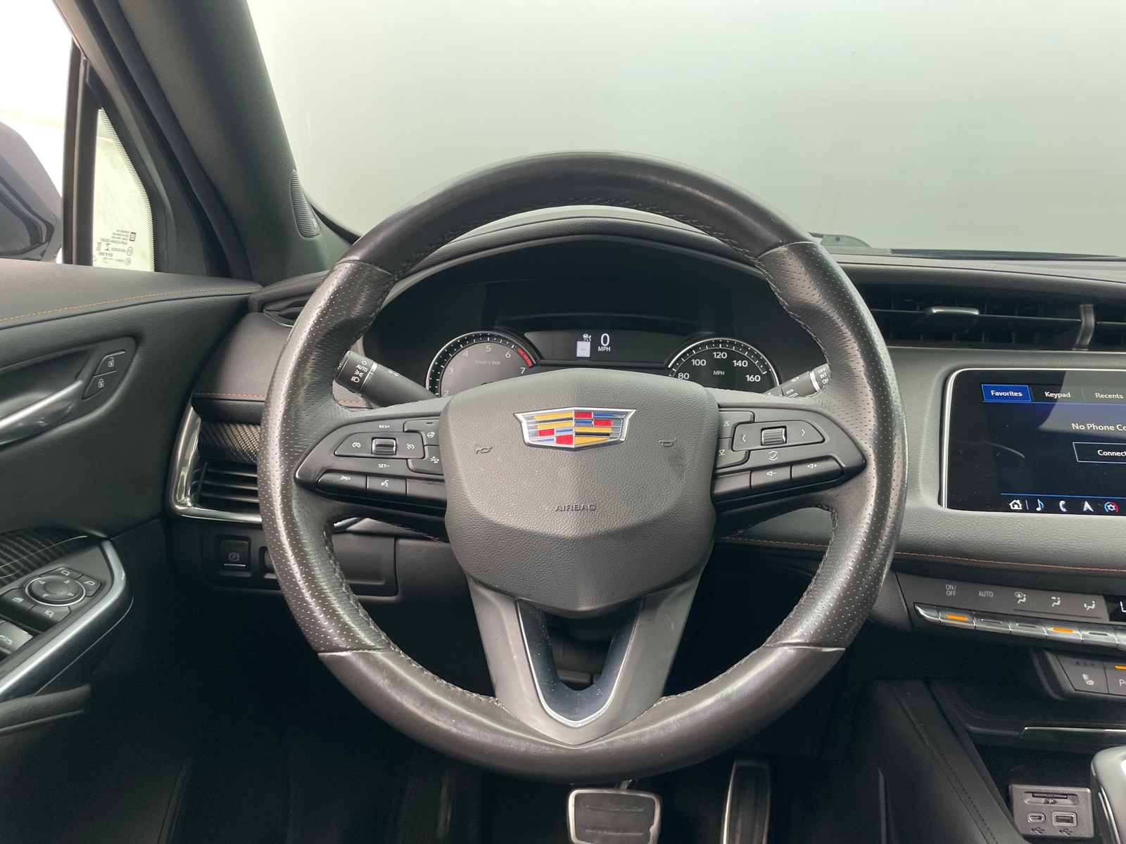 Thumbnail: 2019 Cadillac XT4 - 4