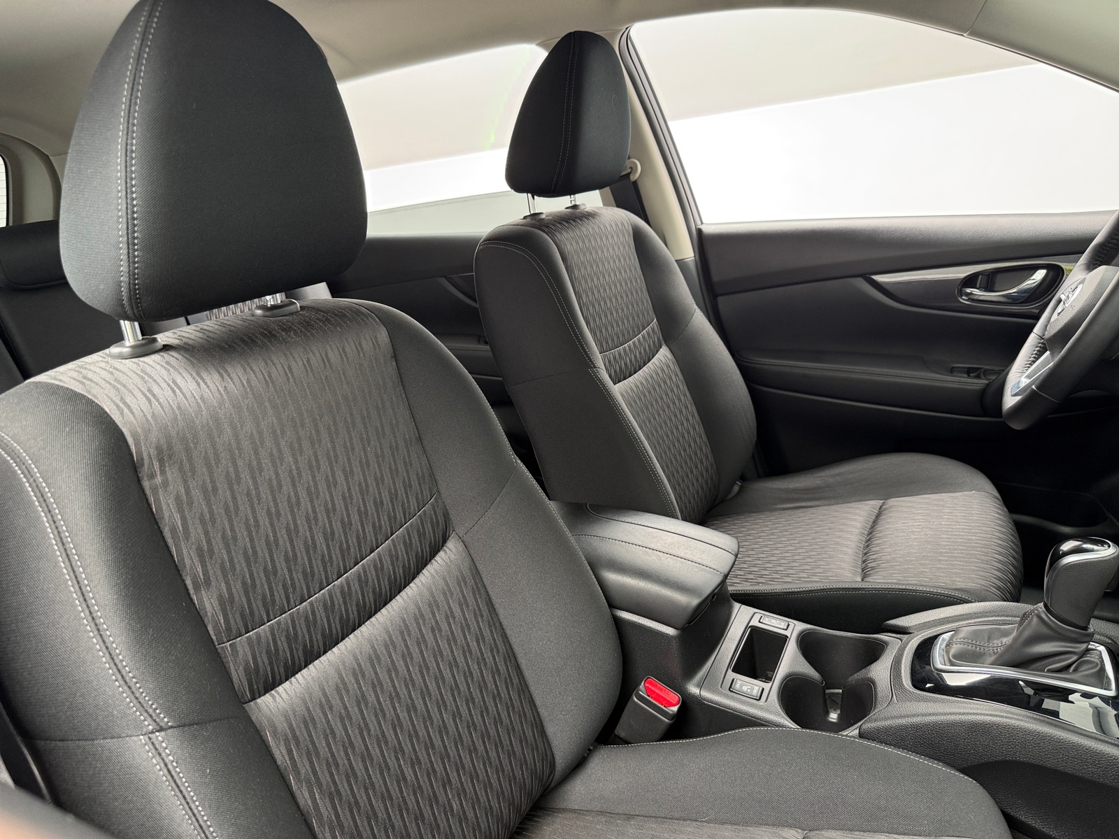 Thumbnail: 2019 Nissan Rogue - 2