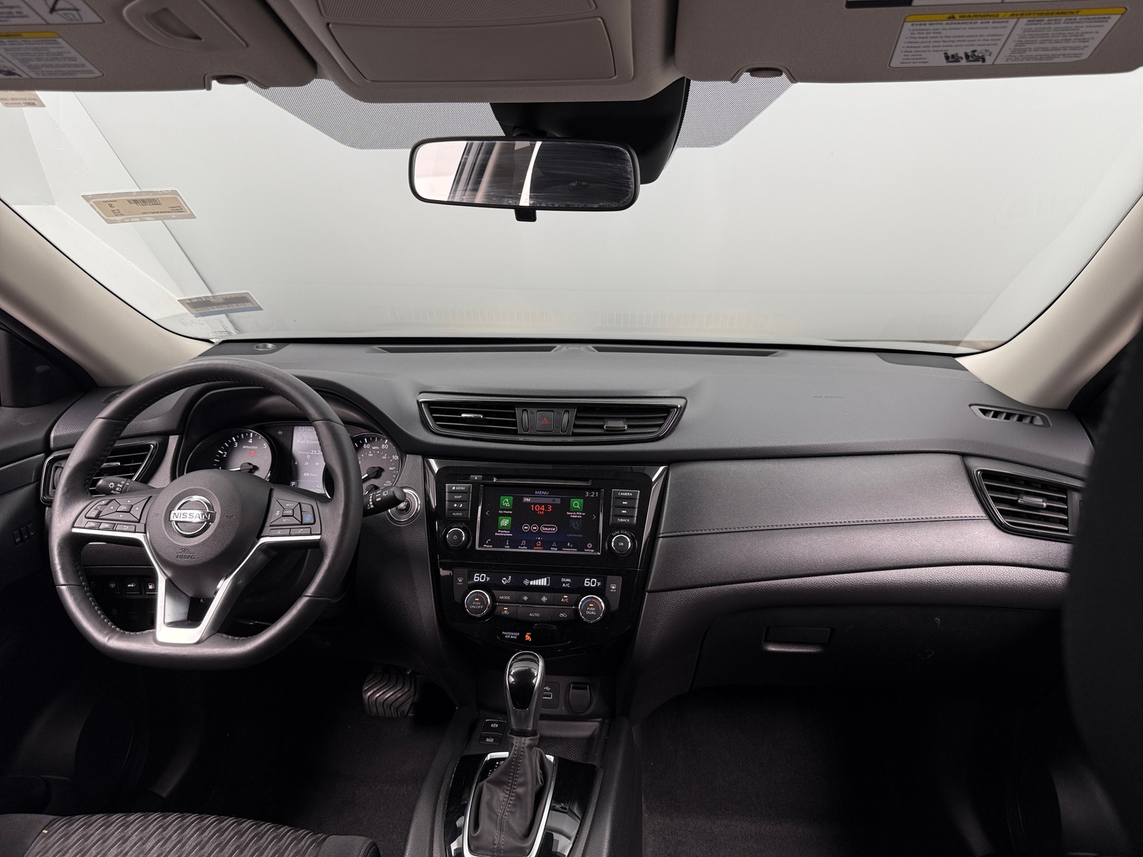 Thumbnail: 2019 Nissan Rogue - 3