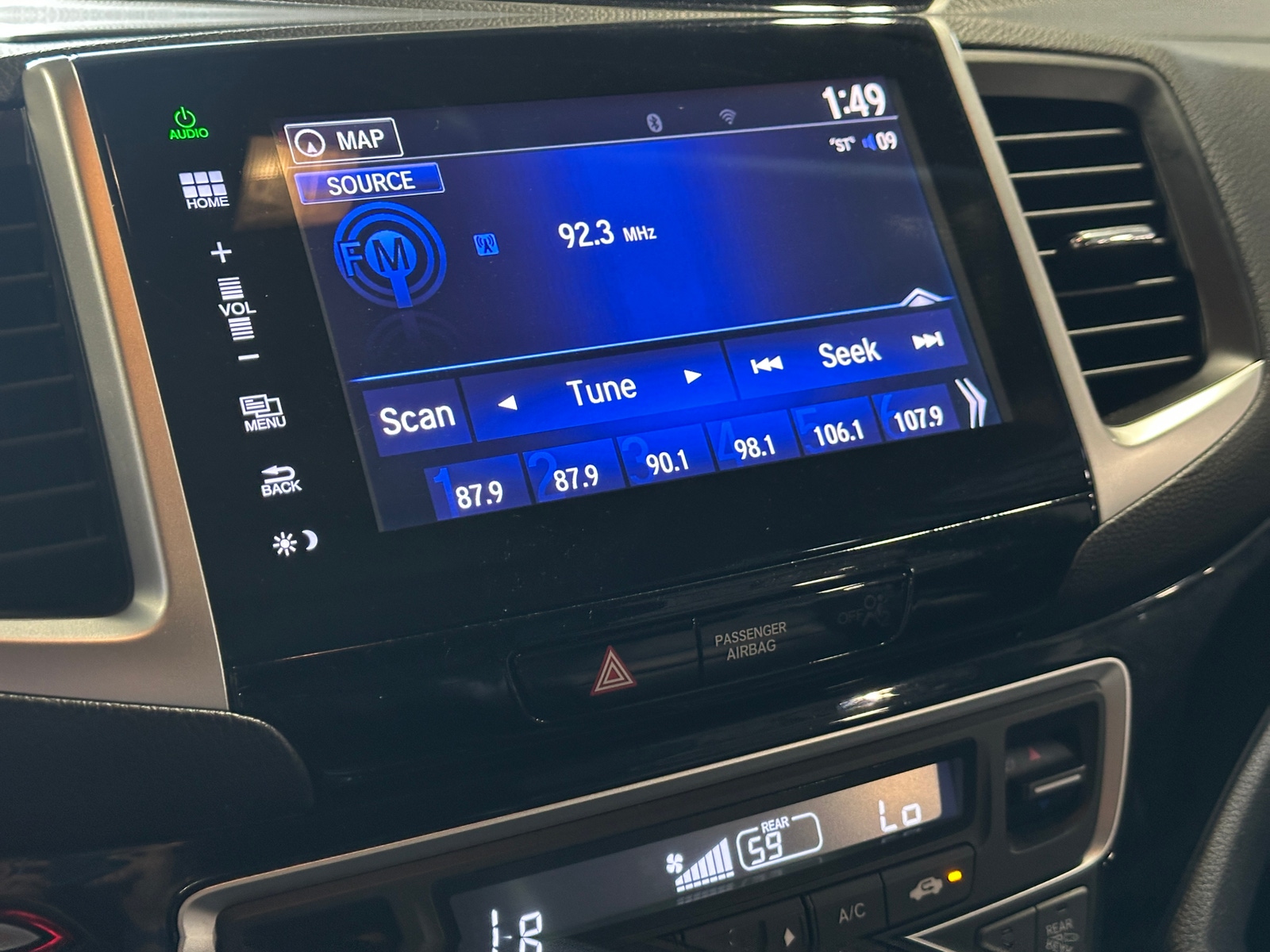 Thumbnail: 2016 Honda Pilot - 4