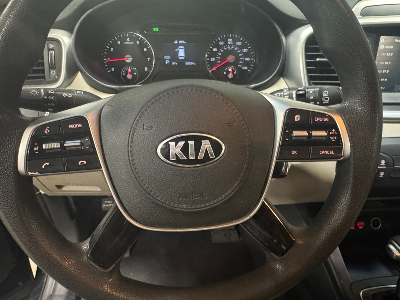 Thumbnail: 2019 Kia Sorento - 5