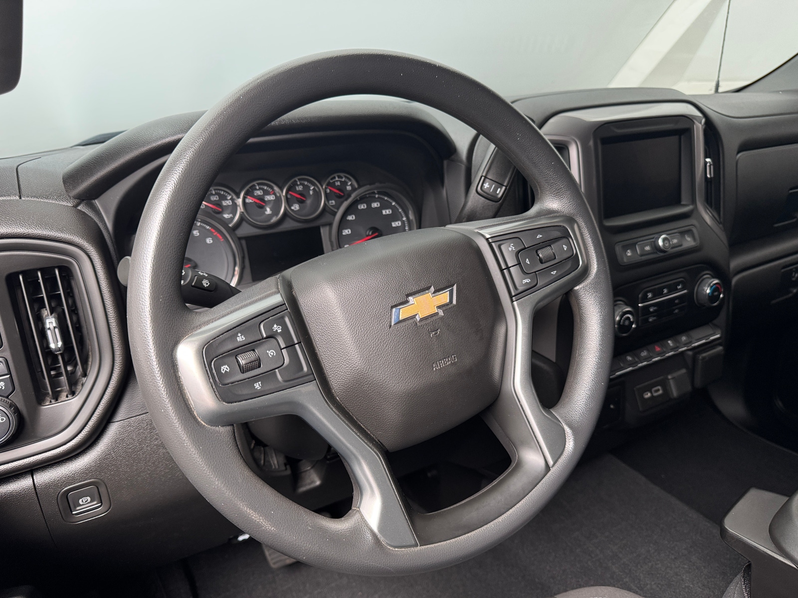 Thumbnail: 2022 Chevrolet Silverado 1500 - 5