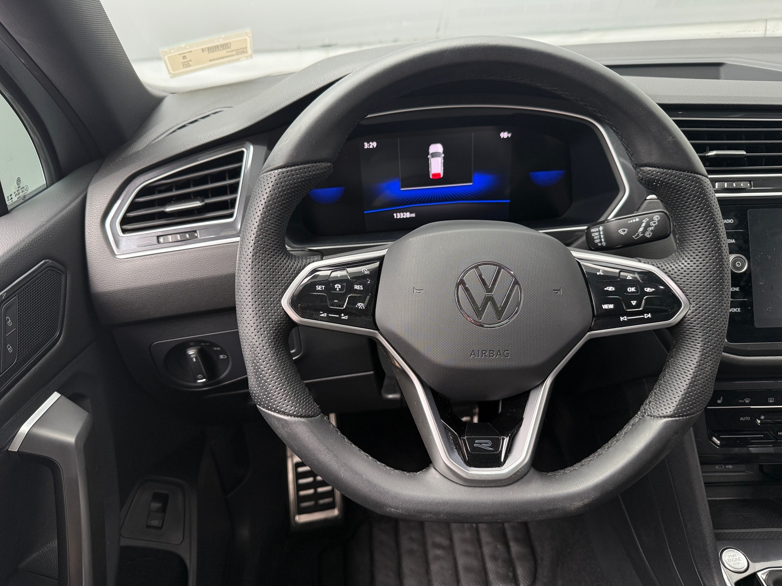 Thumbnail: 2024 Volkswagen Tiguan - 4
