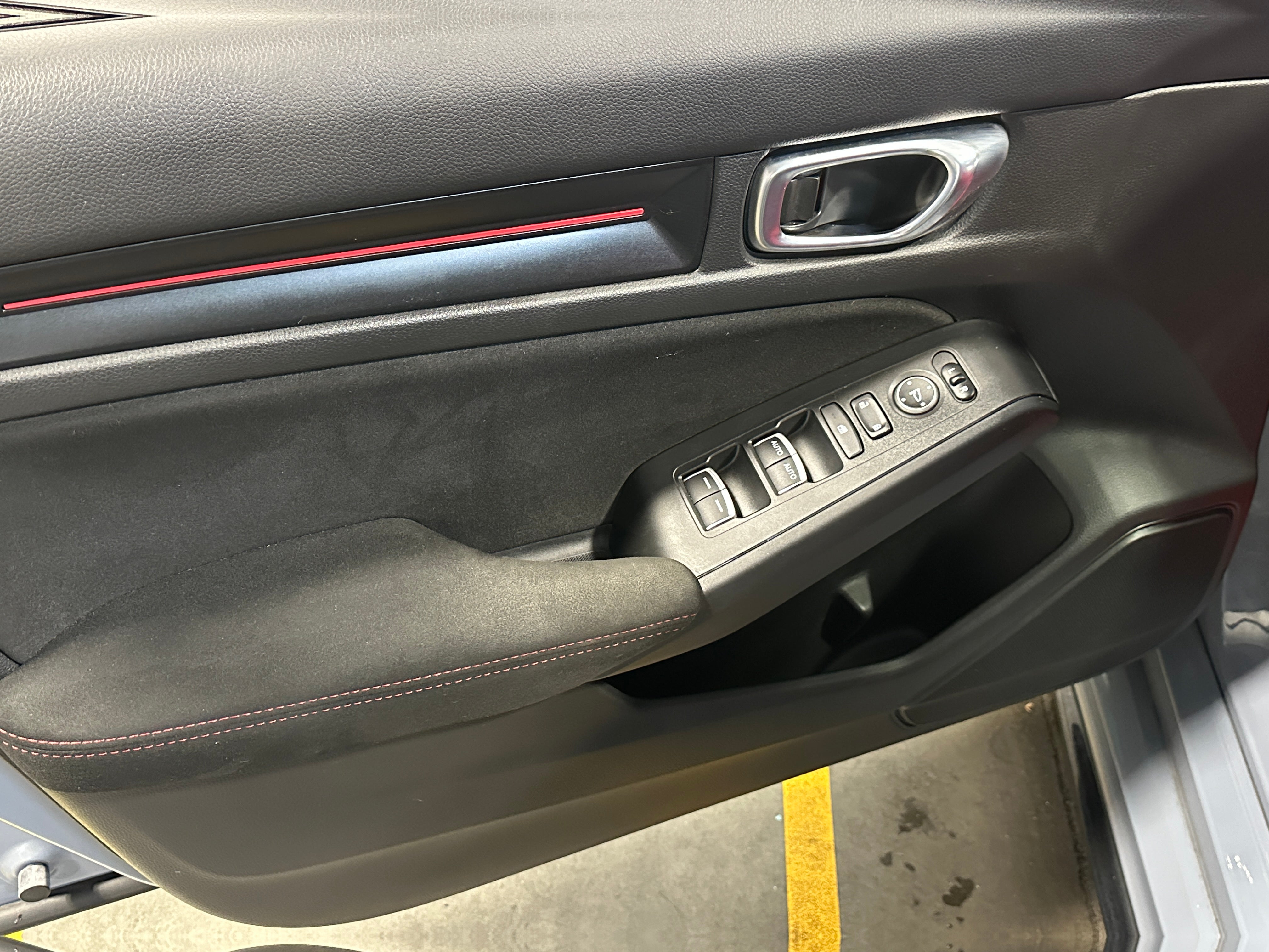 2023 Honda Civic Hatchback Type-R - Photo 17