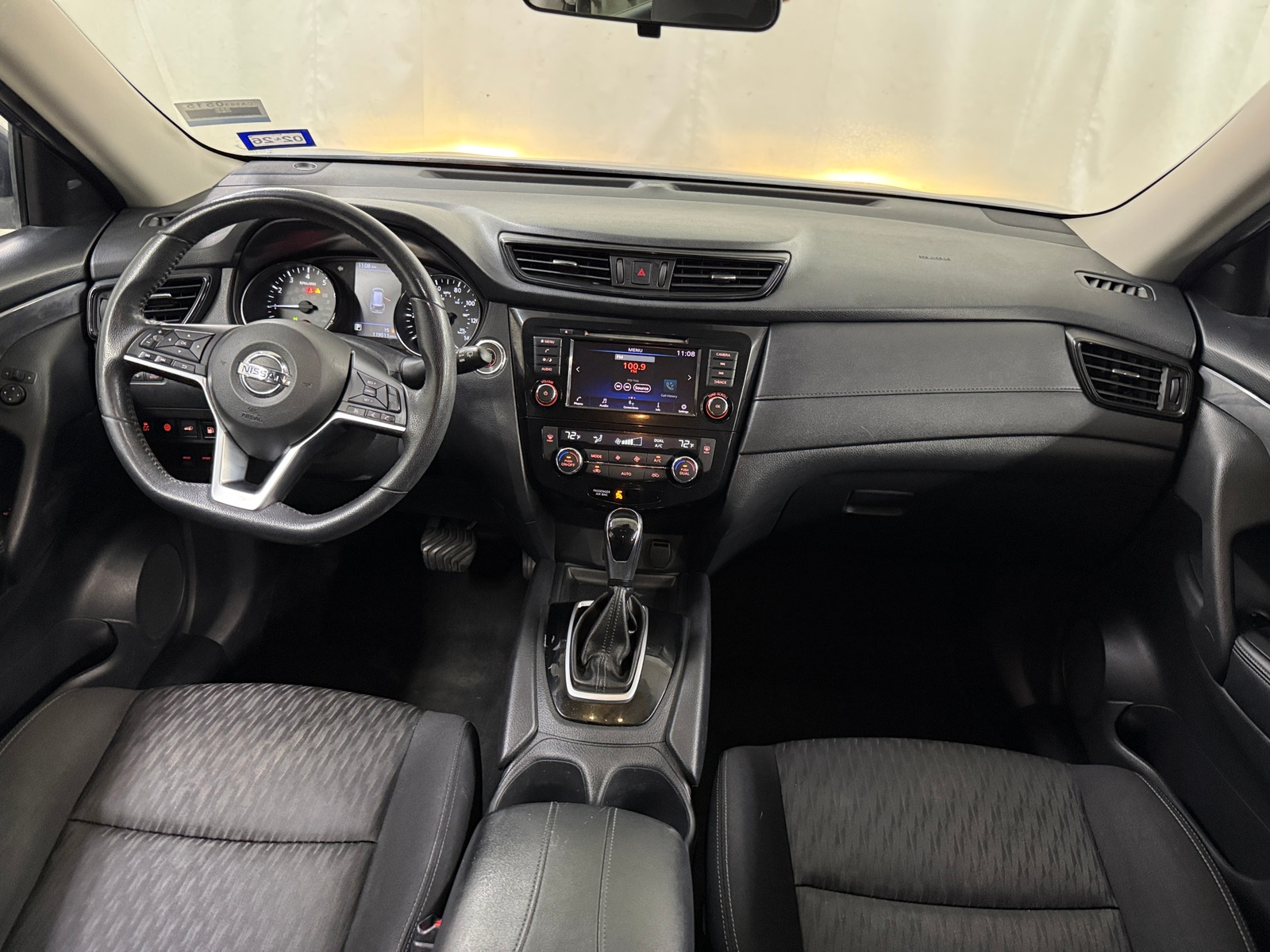 Thumbnail: 2019 Nissan Rogue - 3