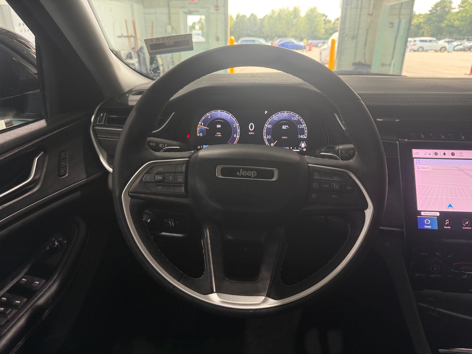 Thumbnail: 2023 Jeep Grand Cherokee L - 4