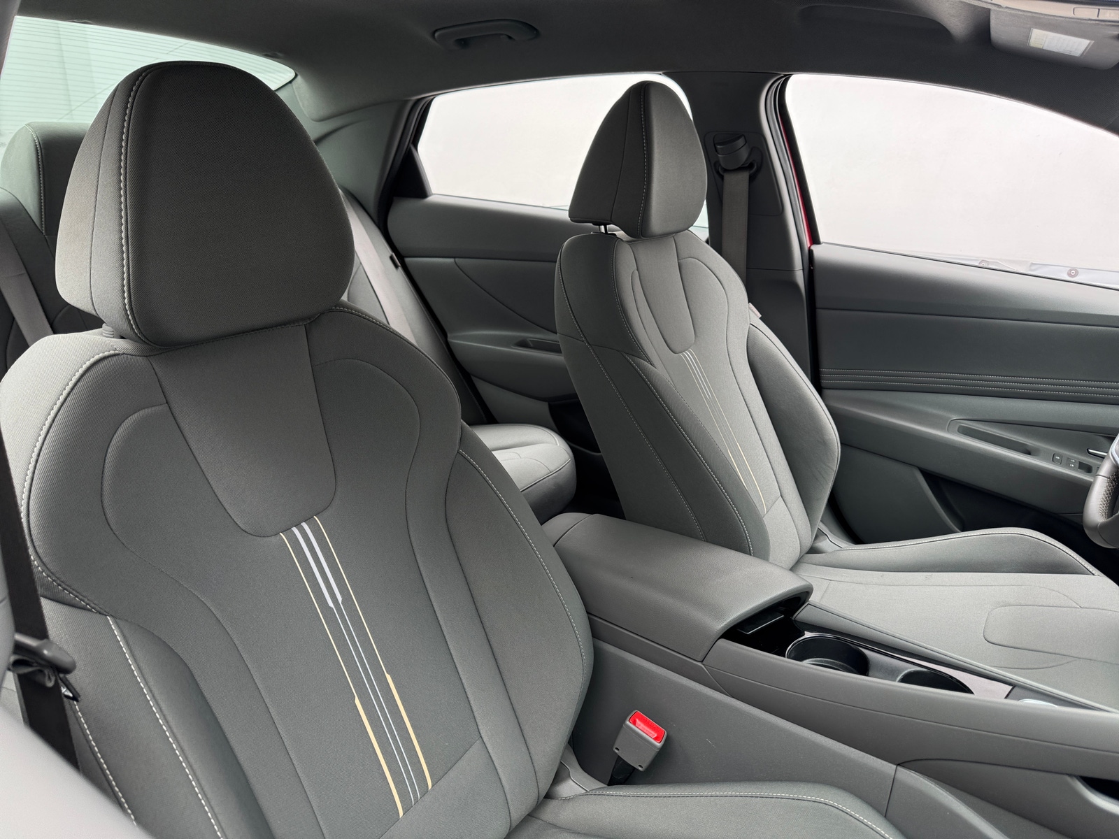 Thumbnail: 2025 Hyundai Elantra - 2