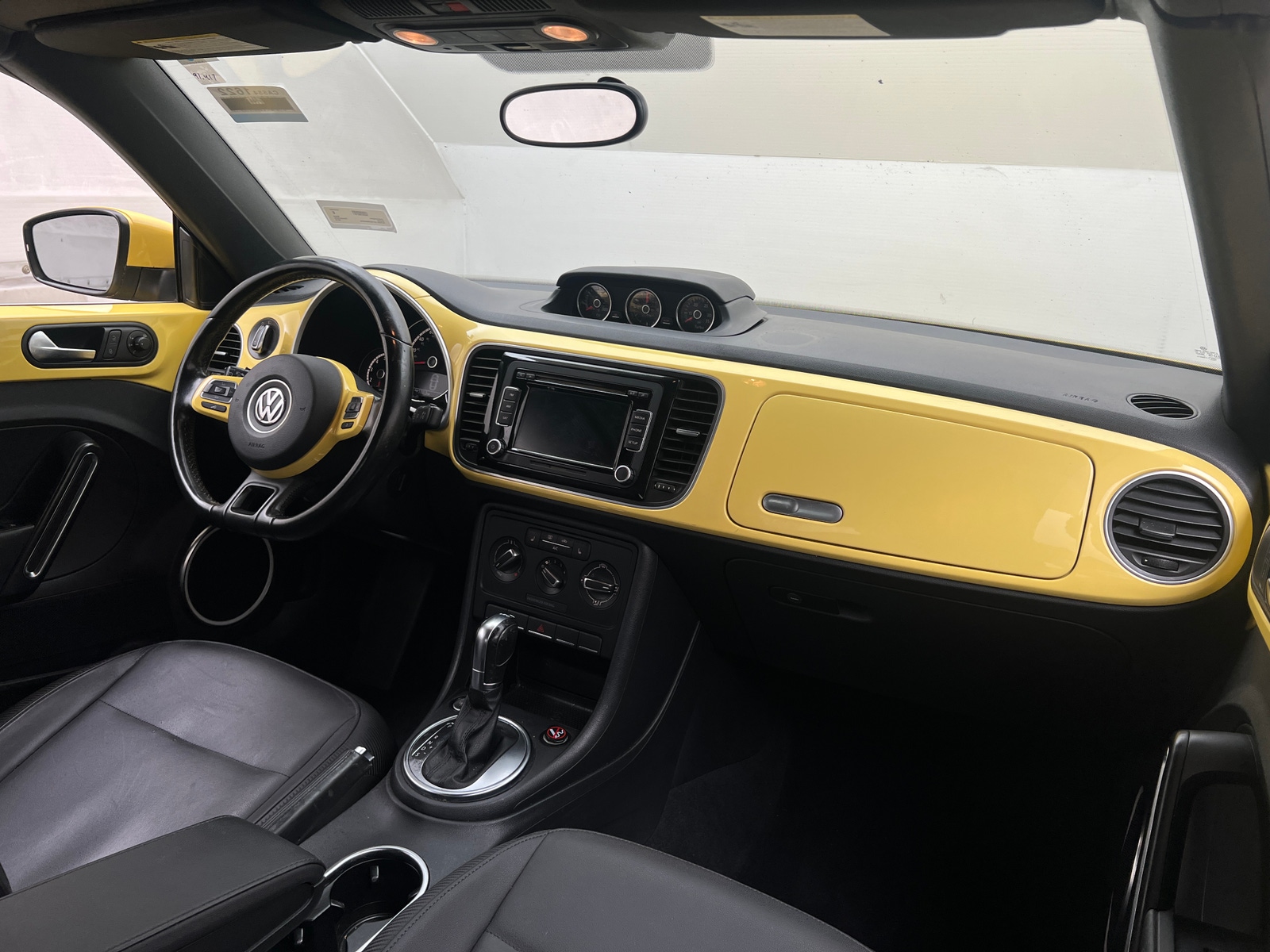 Thumbnail: 2014 Volkswagen Beetle - 2