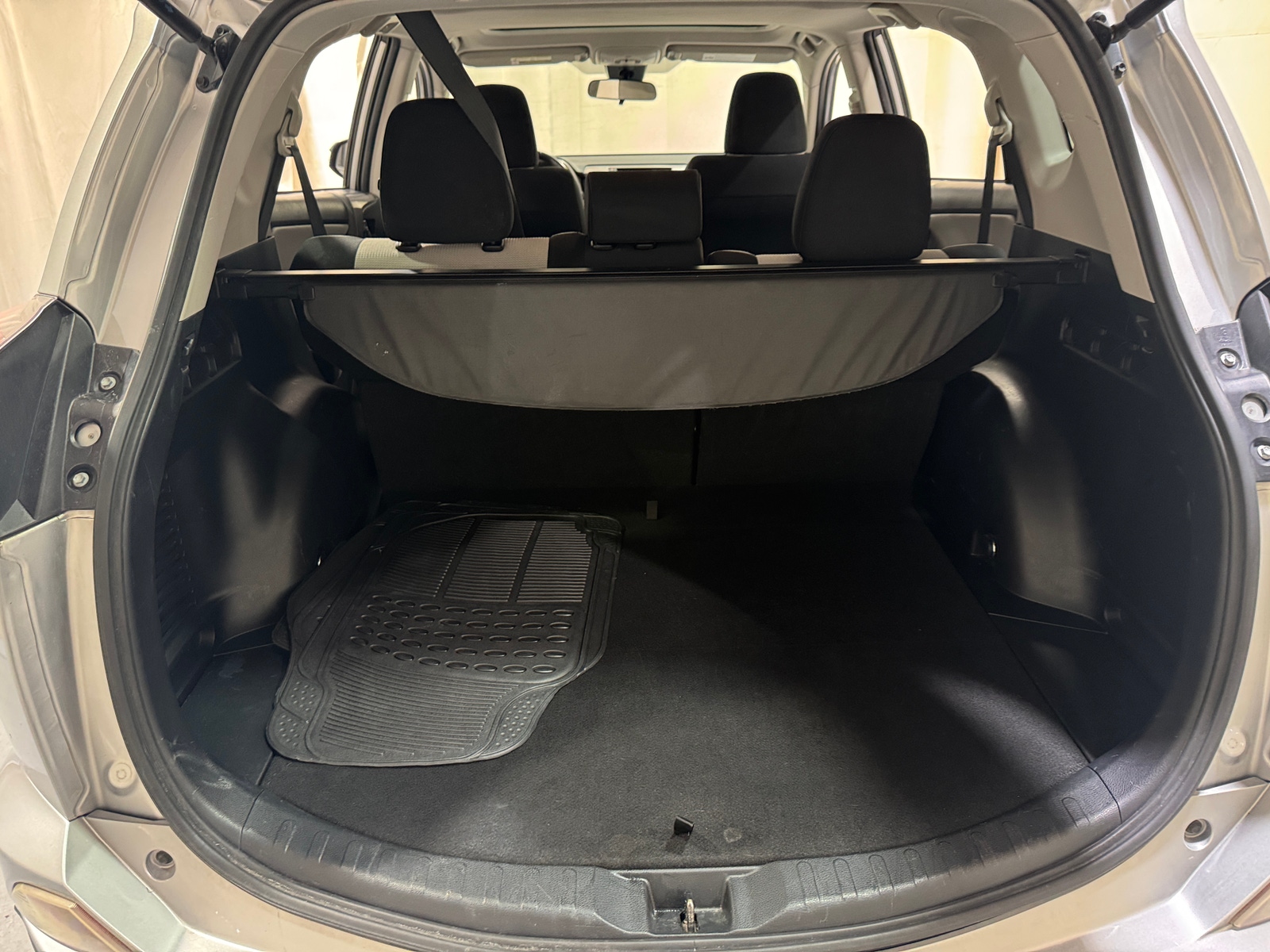 Thumbnail: 2018 Toyota RAV4 - 7