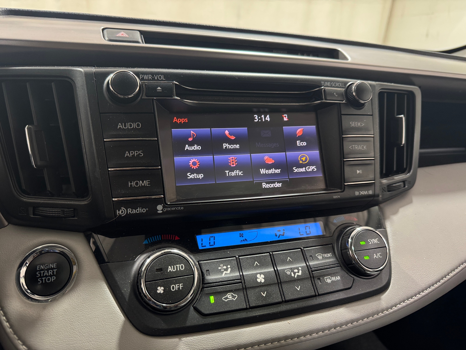 Thumbnail: 2018 Toyota RAV4 - 4