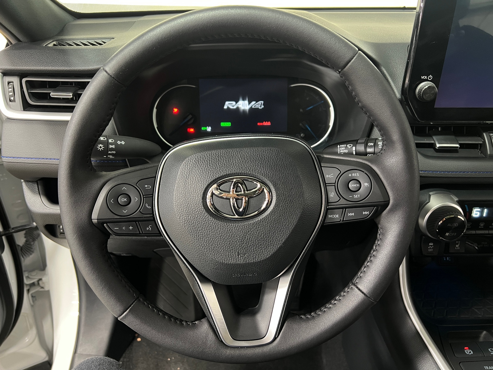 Thumbnail: 2023 Toyota RAV4 - 4