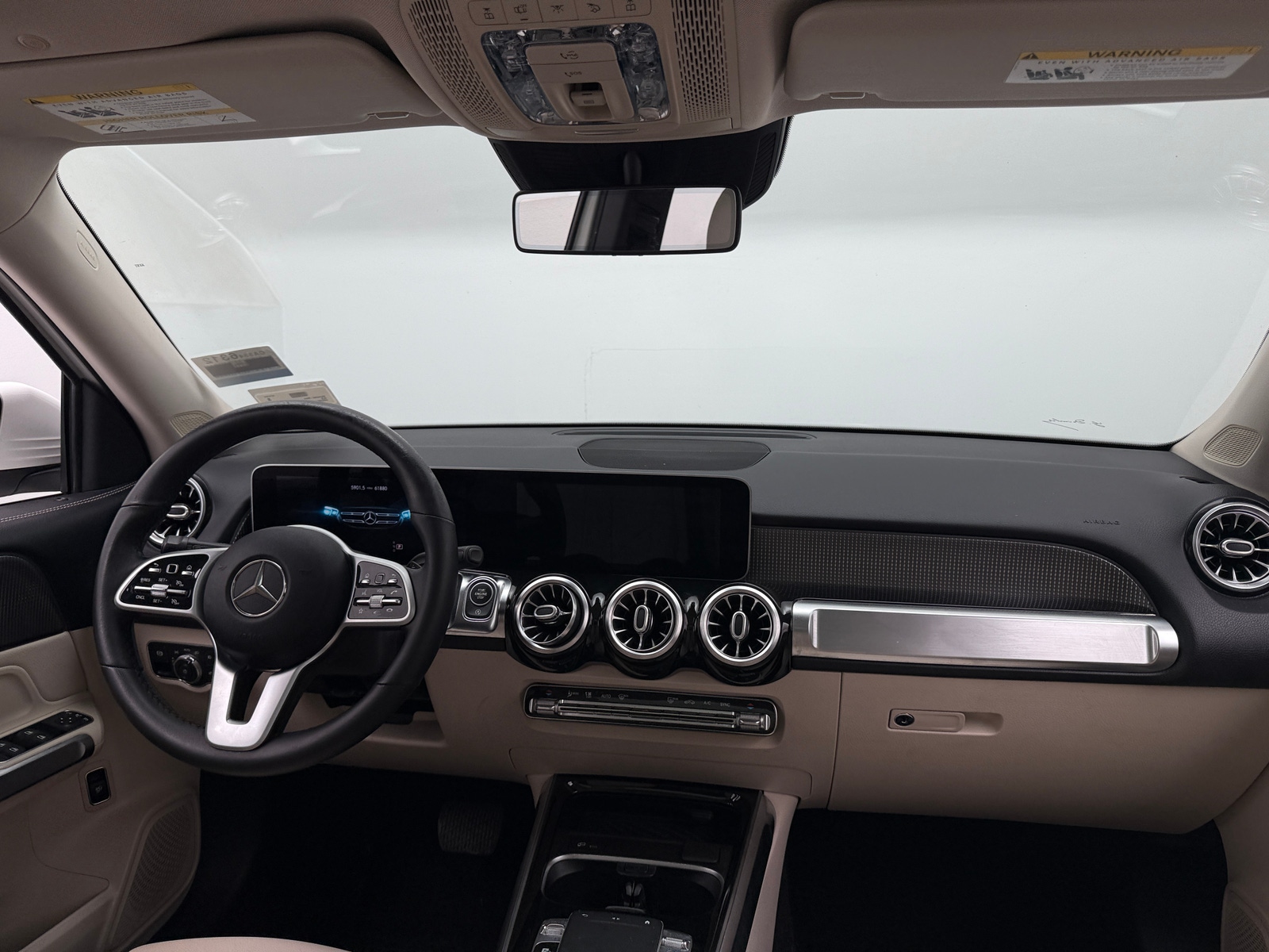 Thumbnail: 2020 Mercedes-Benz GLB - 2