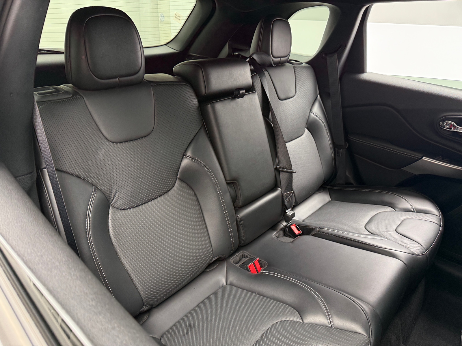 Thumbnail: 2021 Jeep Cherokee - 5