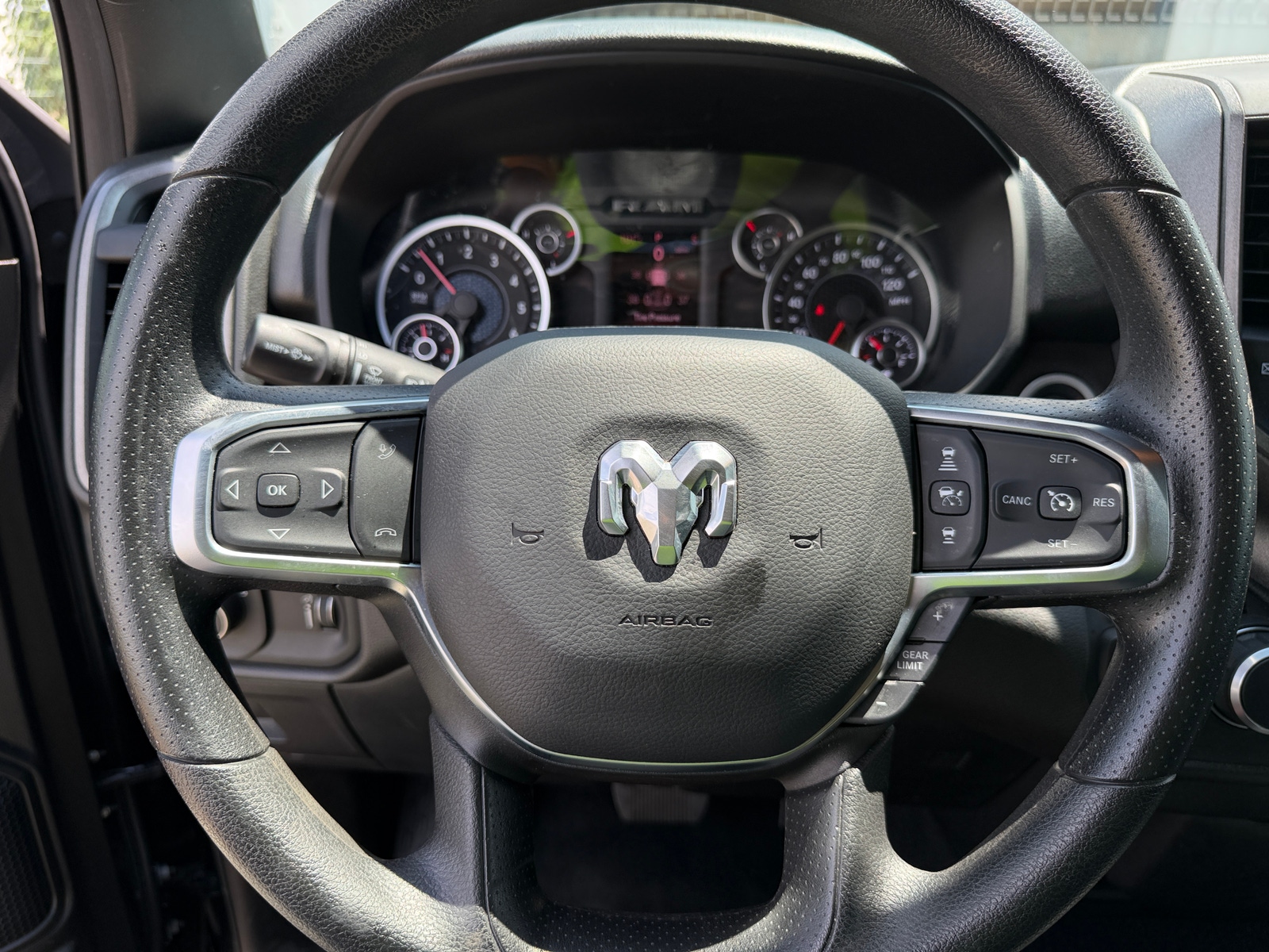 Thumbnail: 2025 RAM 1500 - 5