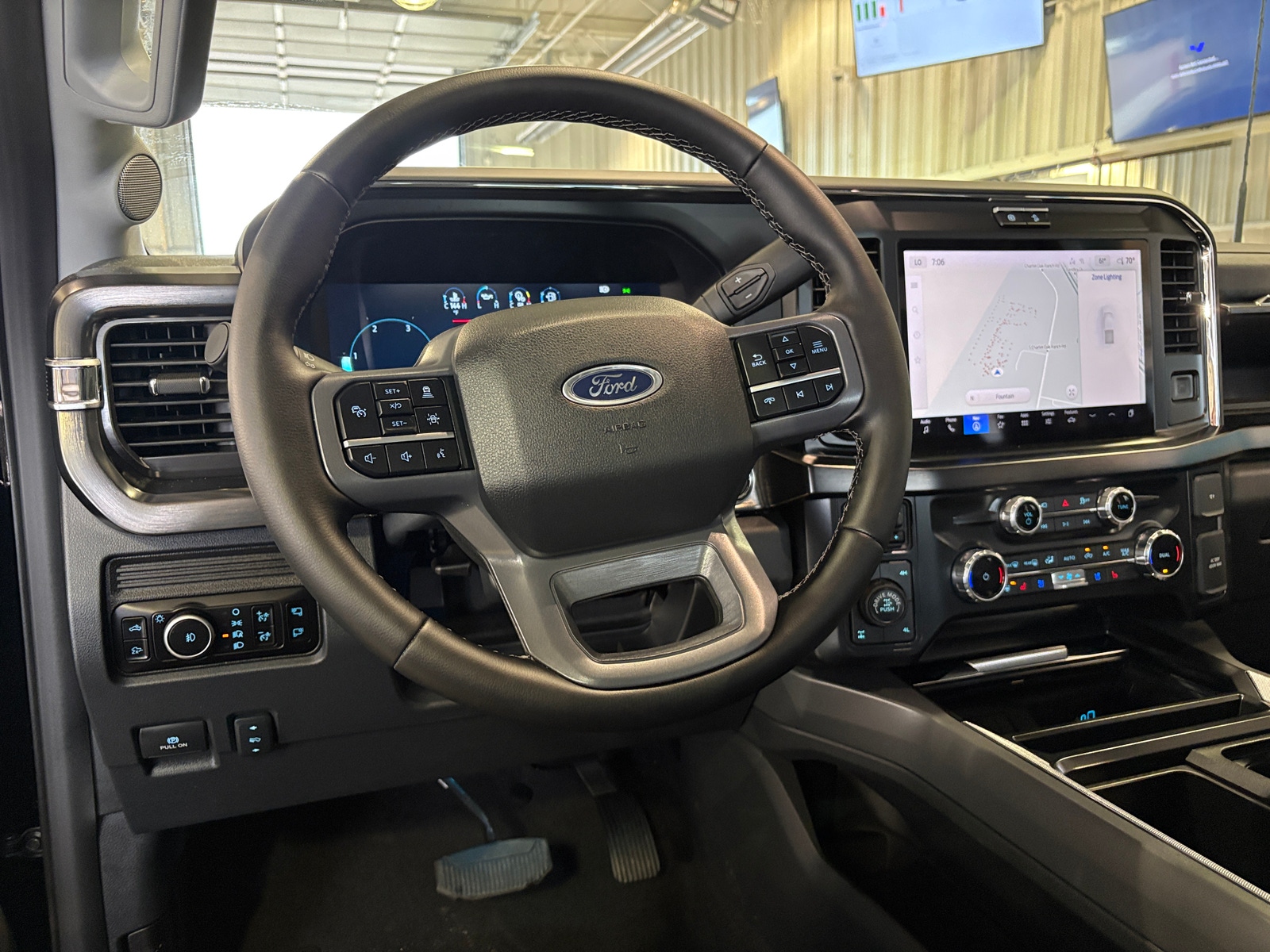 Thumbnail: 2025 Ford Econoline - 4