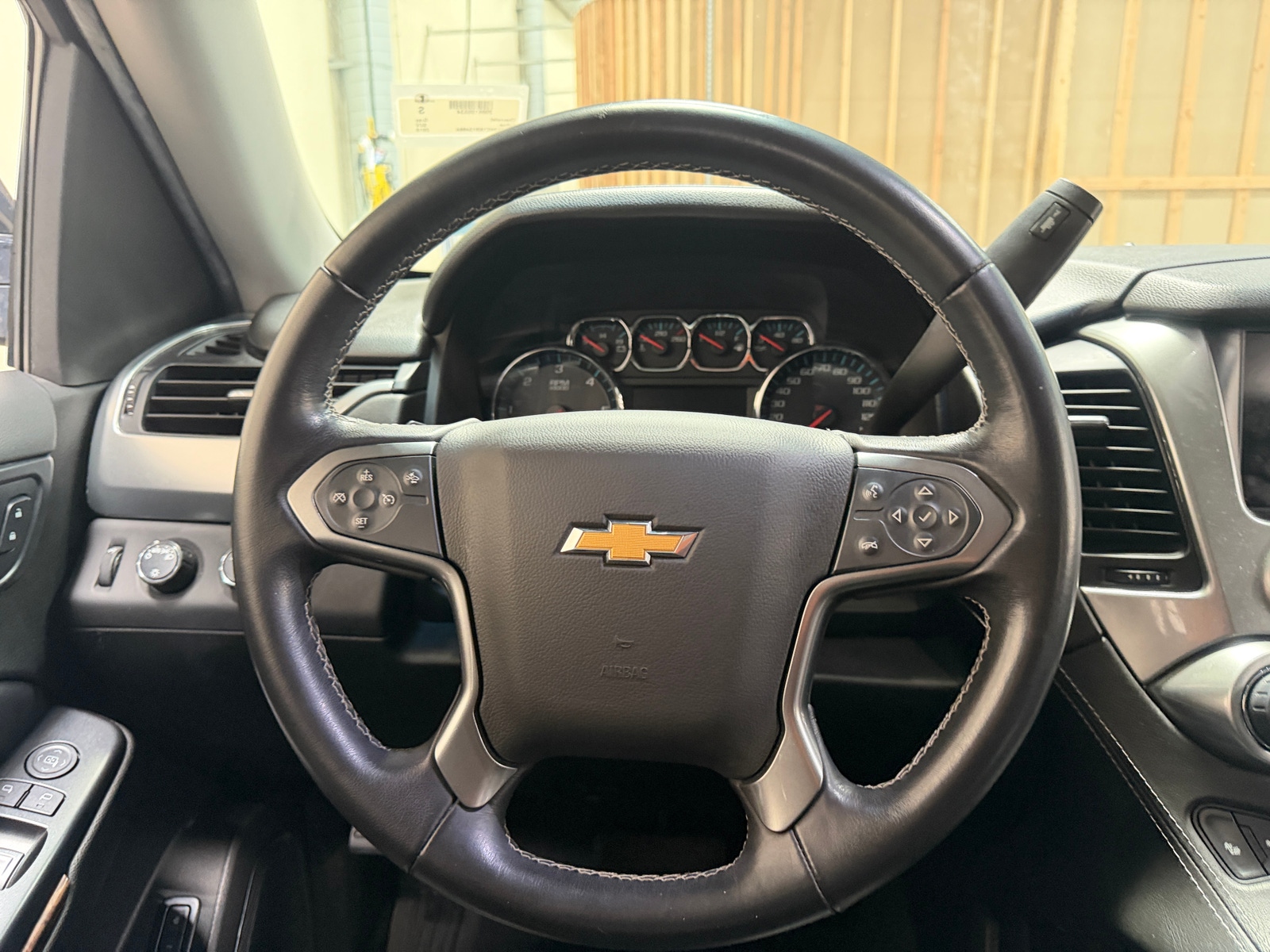 Thumbnail: 2019 Chevrolet Tahoe - 4