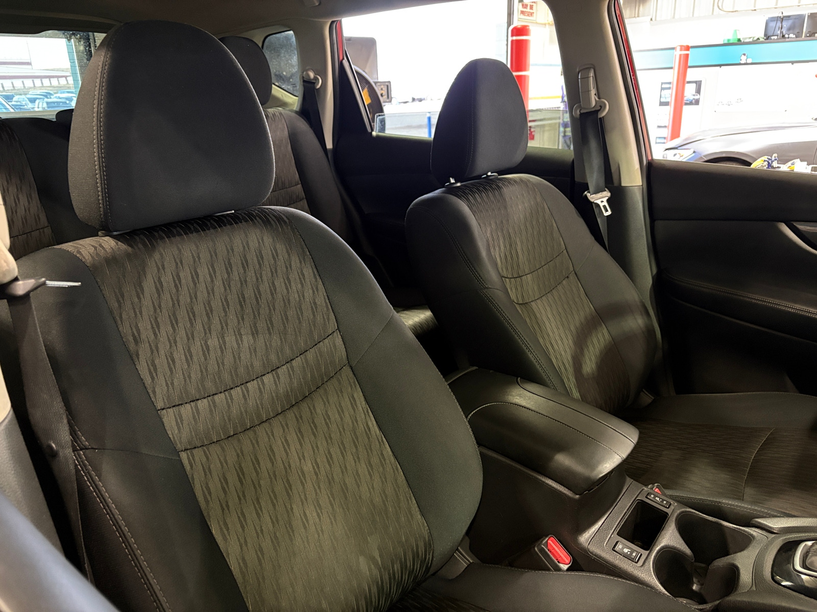 Thumbnail: 2019 Nissan Rogue - 2