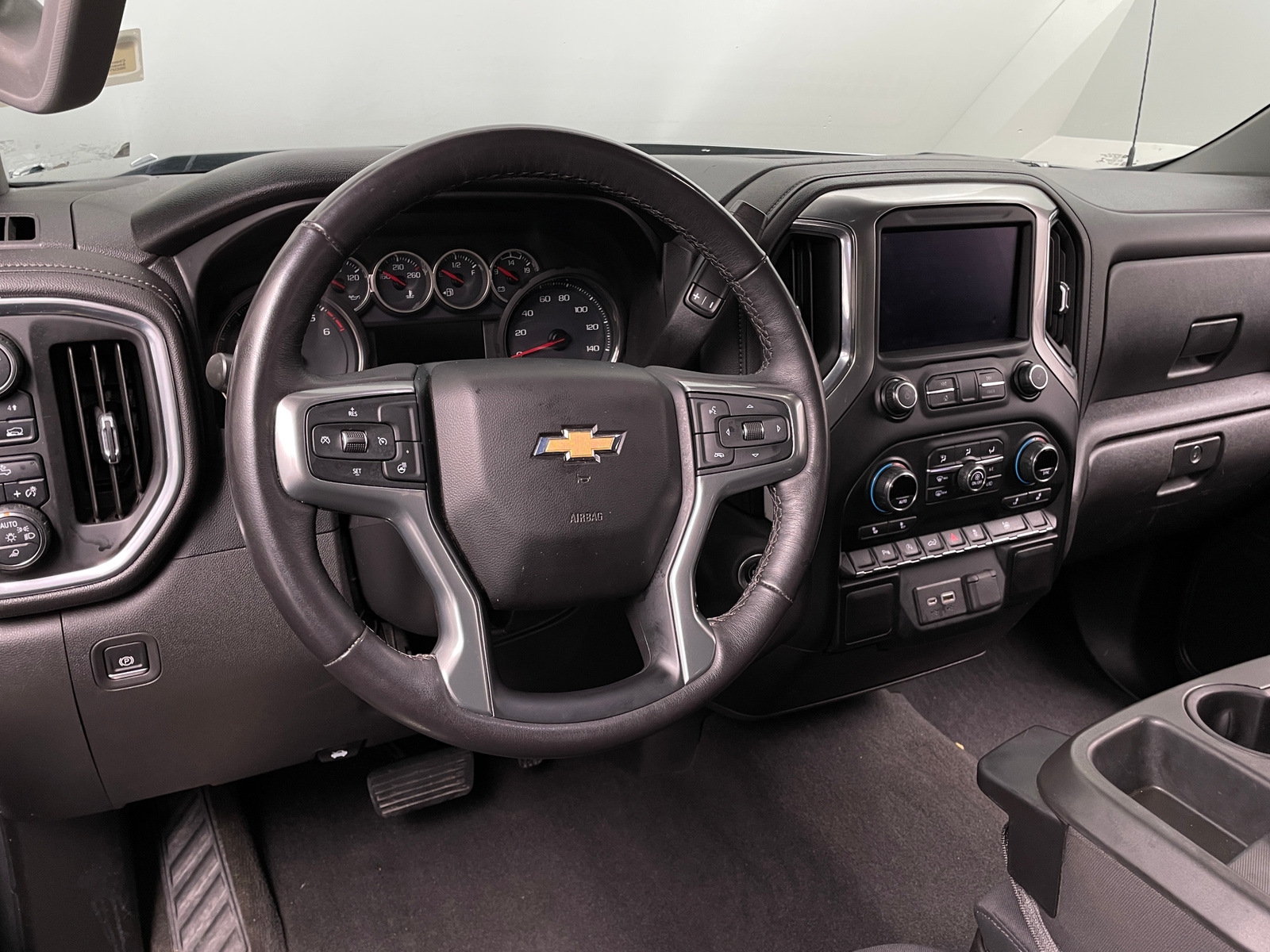 Thumbnail: 2020 Chevrolet Silverado 1500 - 5