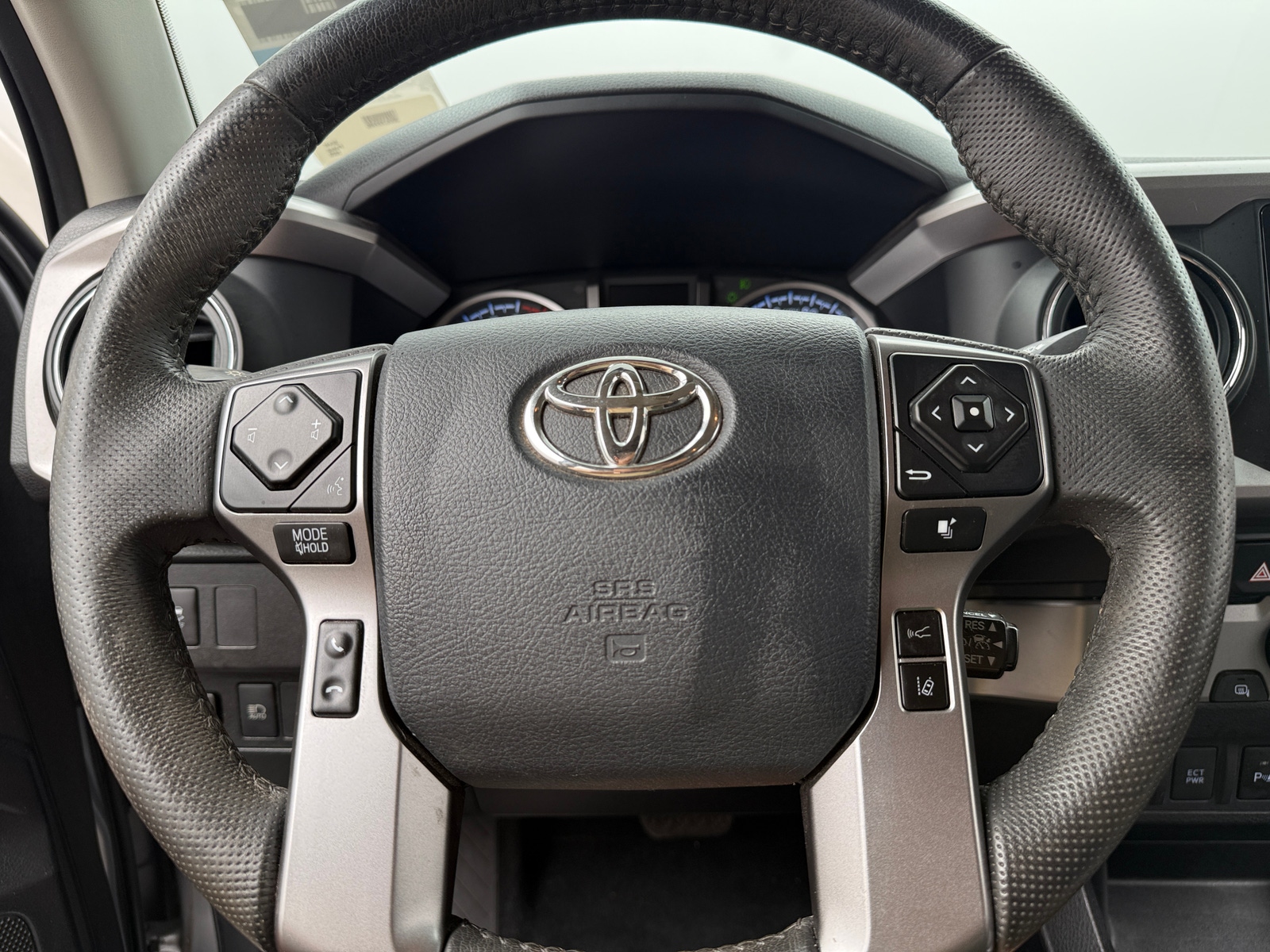 Thumbnail: 2020 Toyota Tacoma - 5