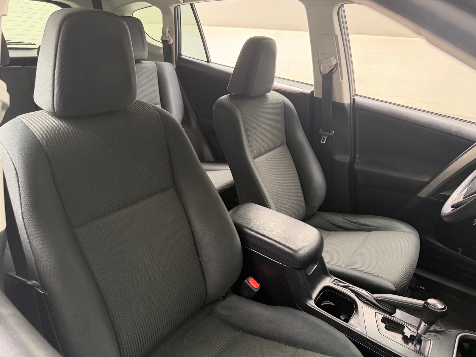Thumbnail: 2016 Toyota RAV4 - 2