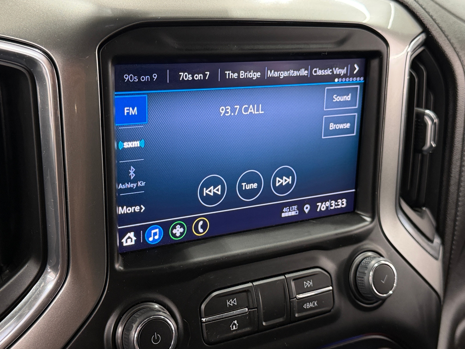 Thumbnail: 2022 Chevrolet Silverado 1500 - 4