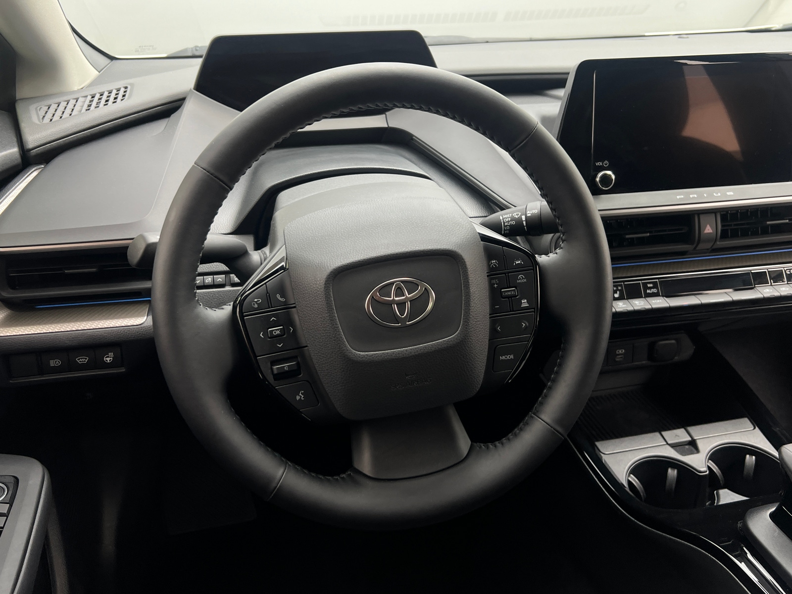 Thumbnail: 2024 Toyota Prius - 4