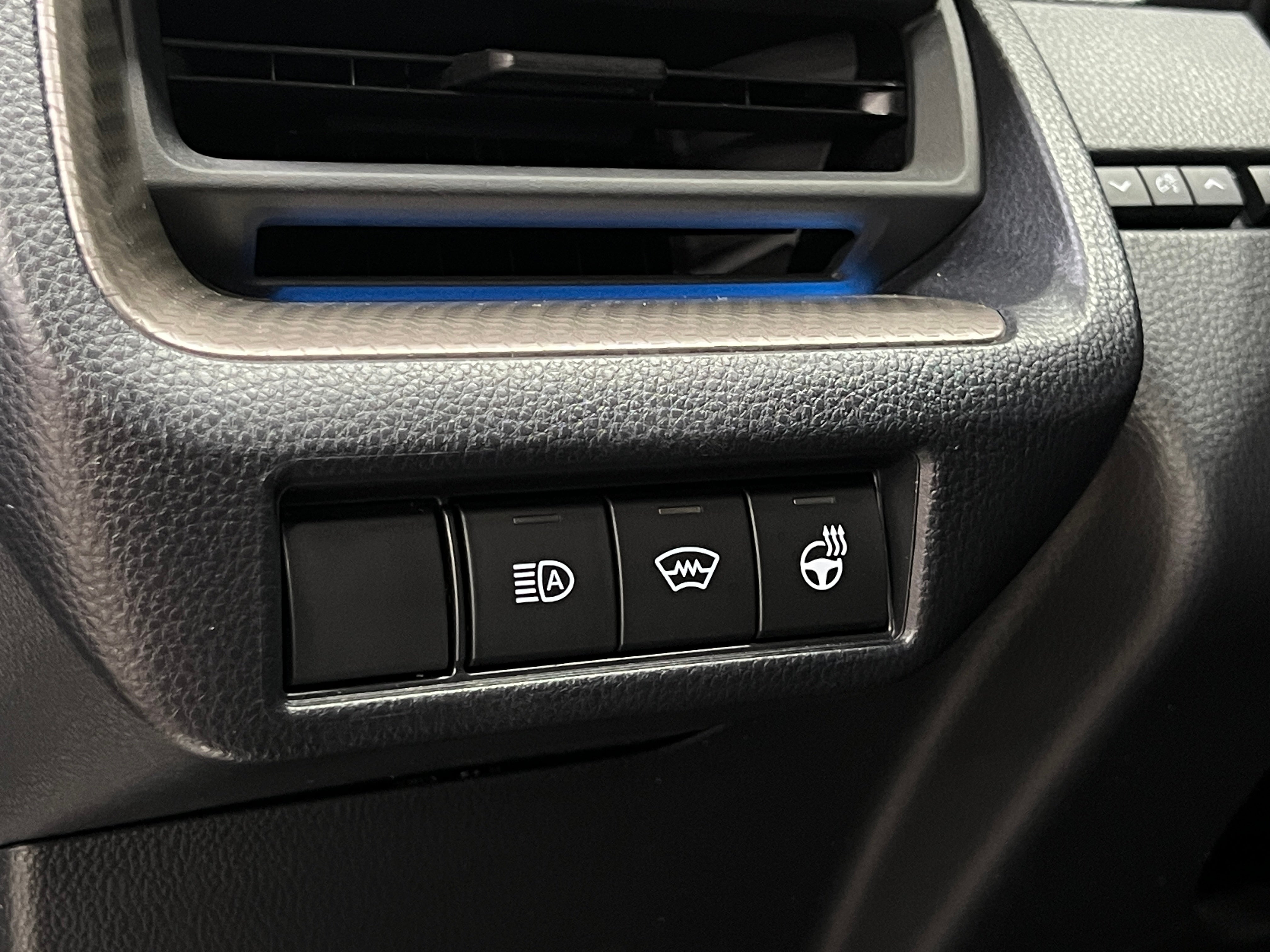 2024 Toyota Prius XLE - Photo 9