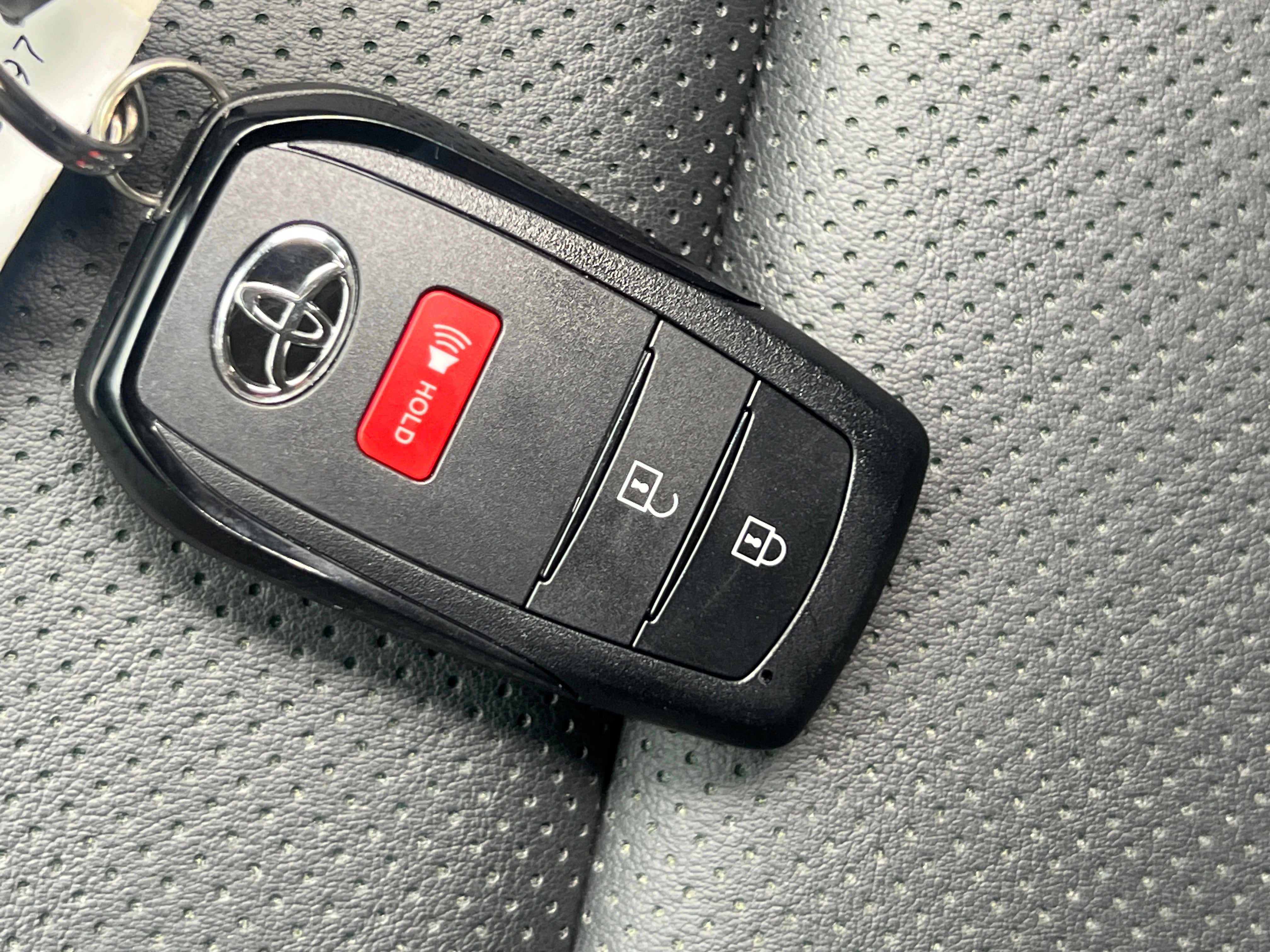 2024 Toyota Prius XLE - Photo 10