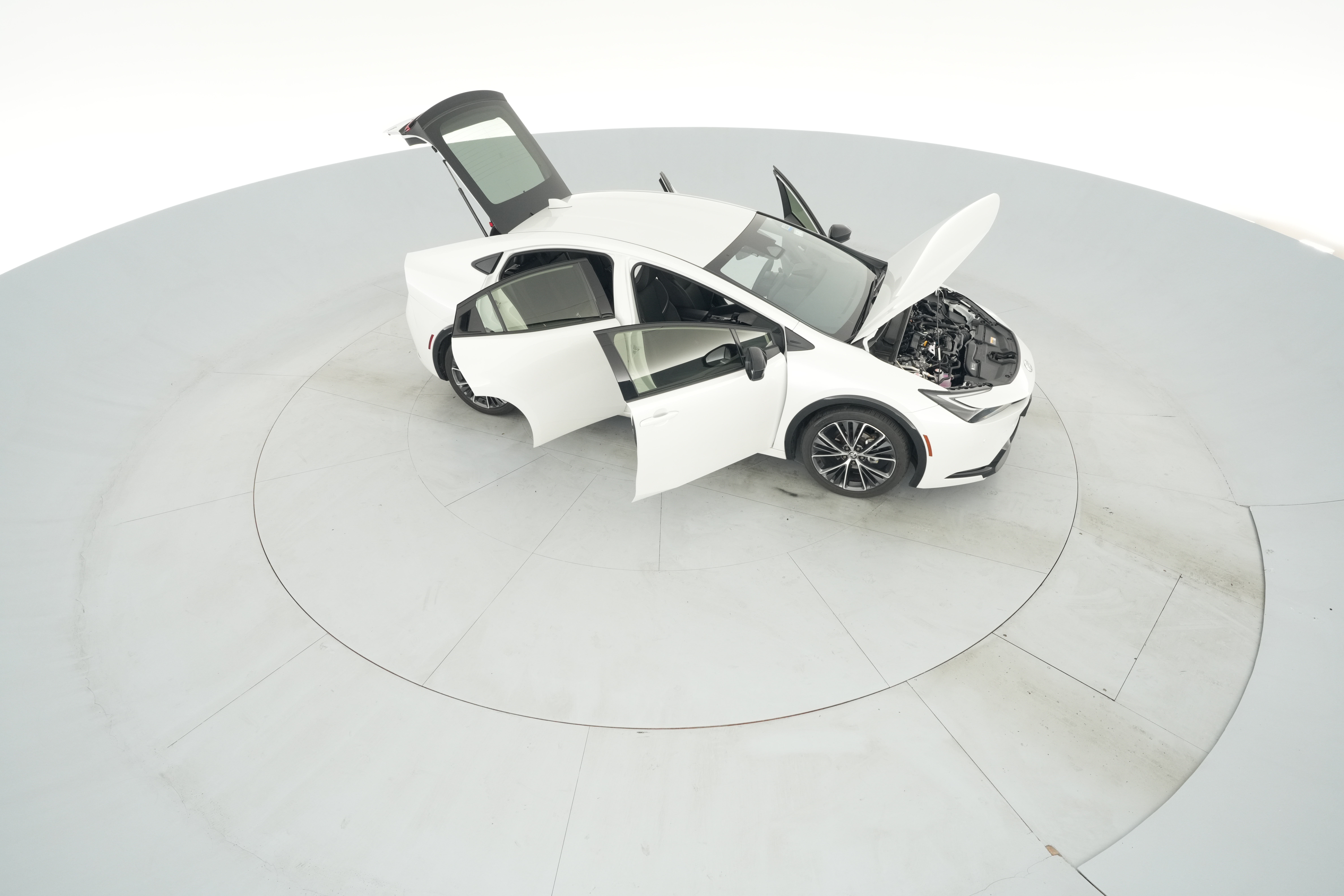 2024 Toyota Prius XLE - Photo 52